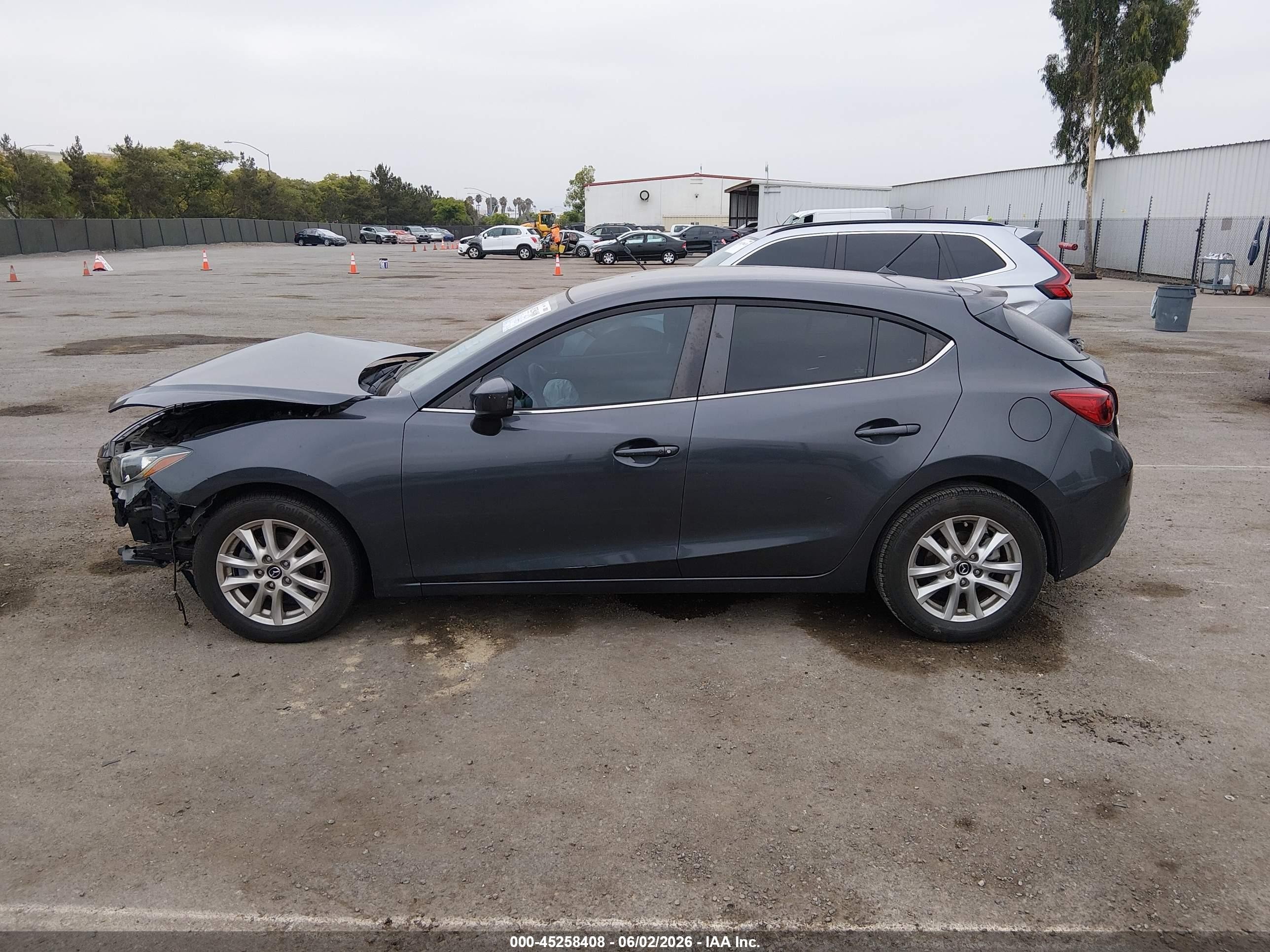2015 Mazda Mazda3 I Touring Серый vin: 3MZBM1L76FM231063