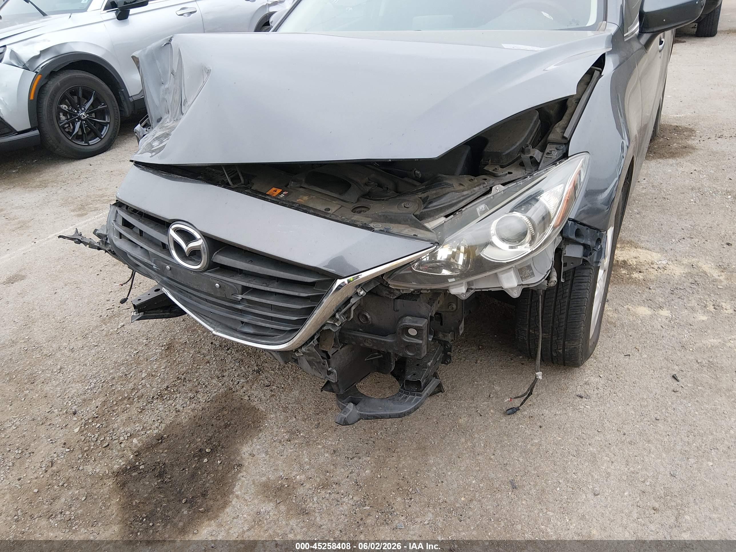 2015 Mazda Mazda3 I Touring Серый vin: 3MZBM1L76FM231063