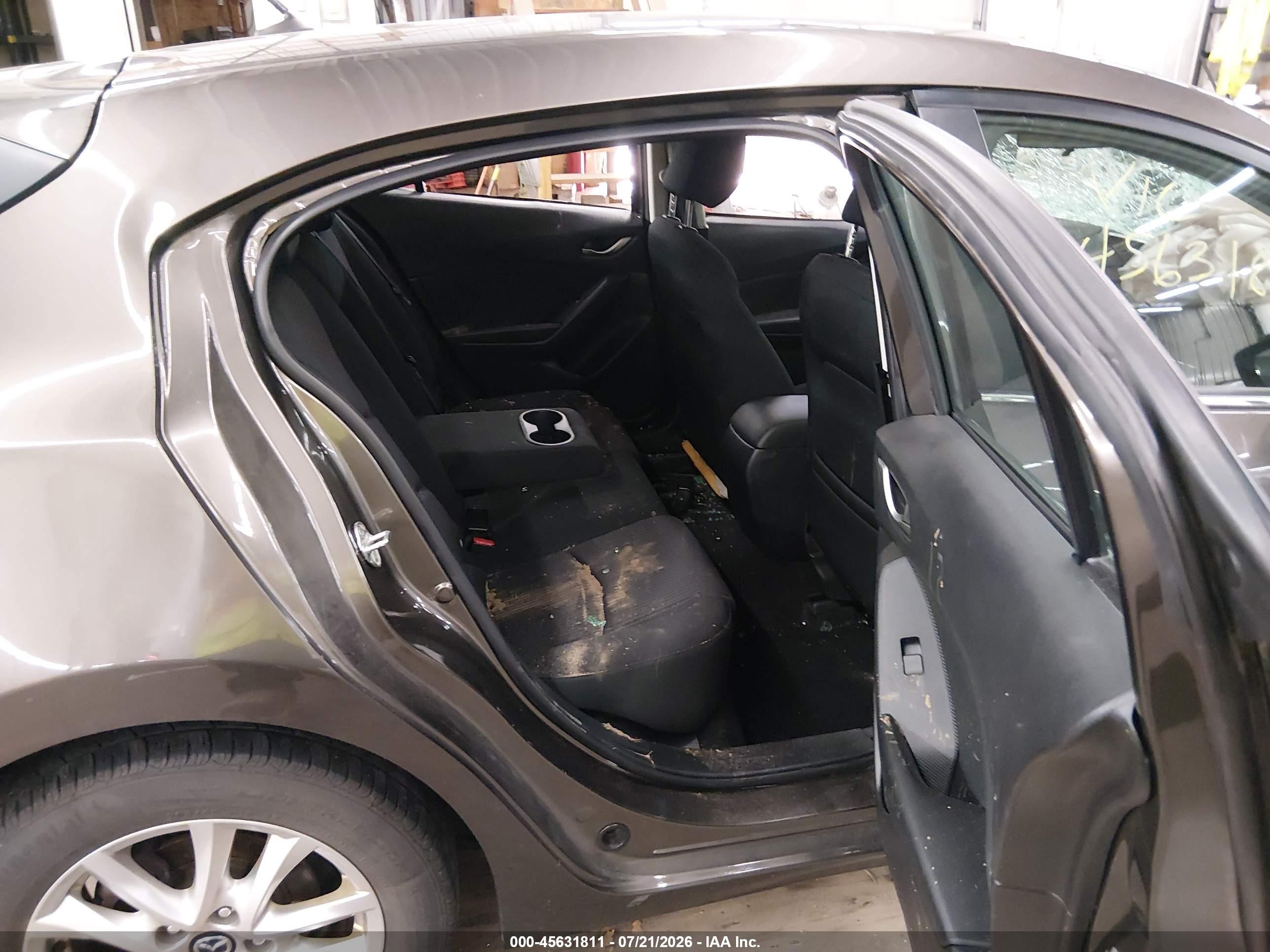 2015 Mazda Mazda3 I Touring Gray vin: 3MZBM1L77FM162691