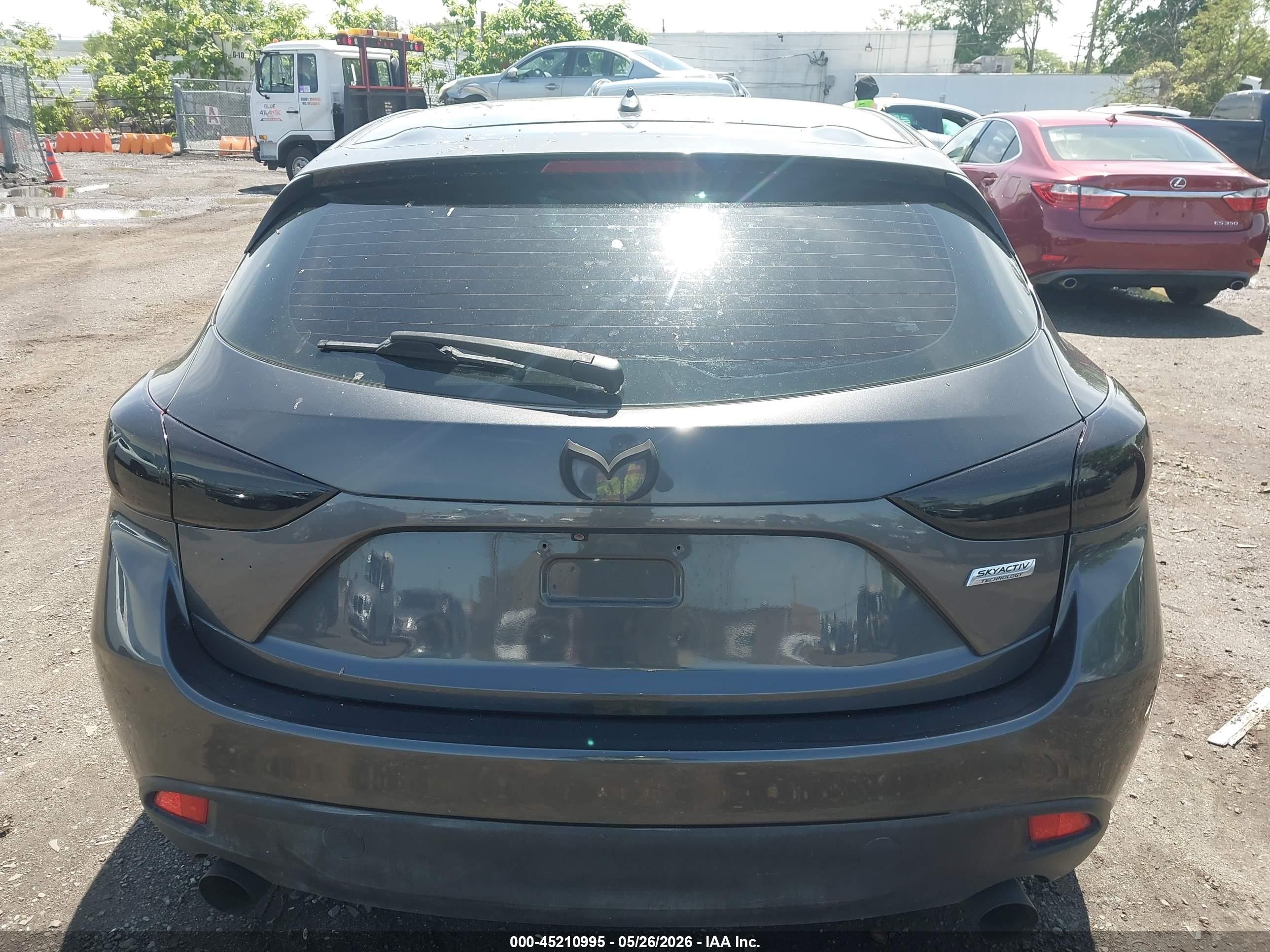 2015 Mazda Mazda3 I Touring Gray vin: 3MZBM1L78FM176776