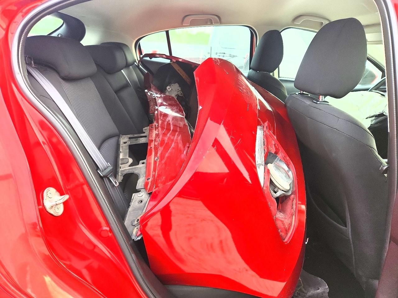 2015 Mazda 3 Touring Red vin: 3MZBM1L7XFM204528