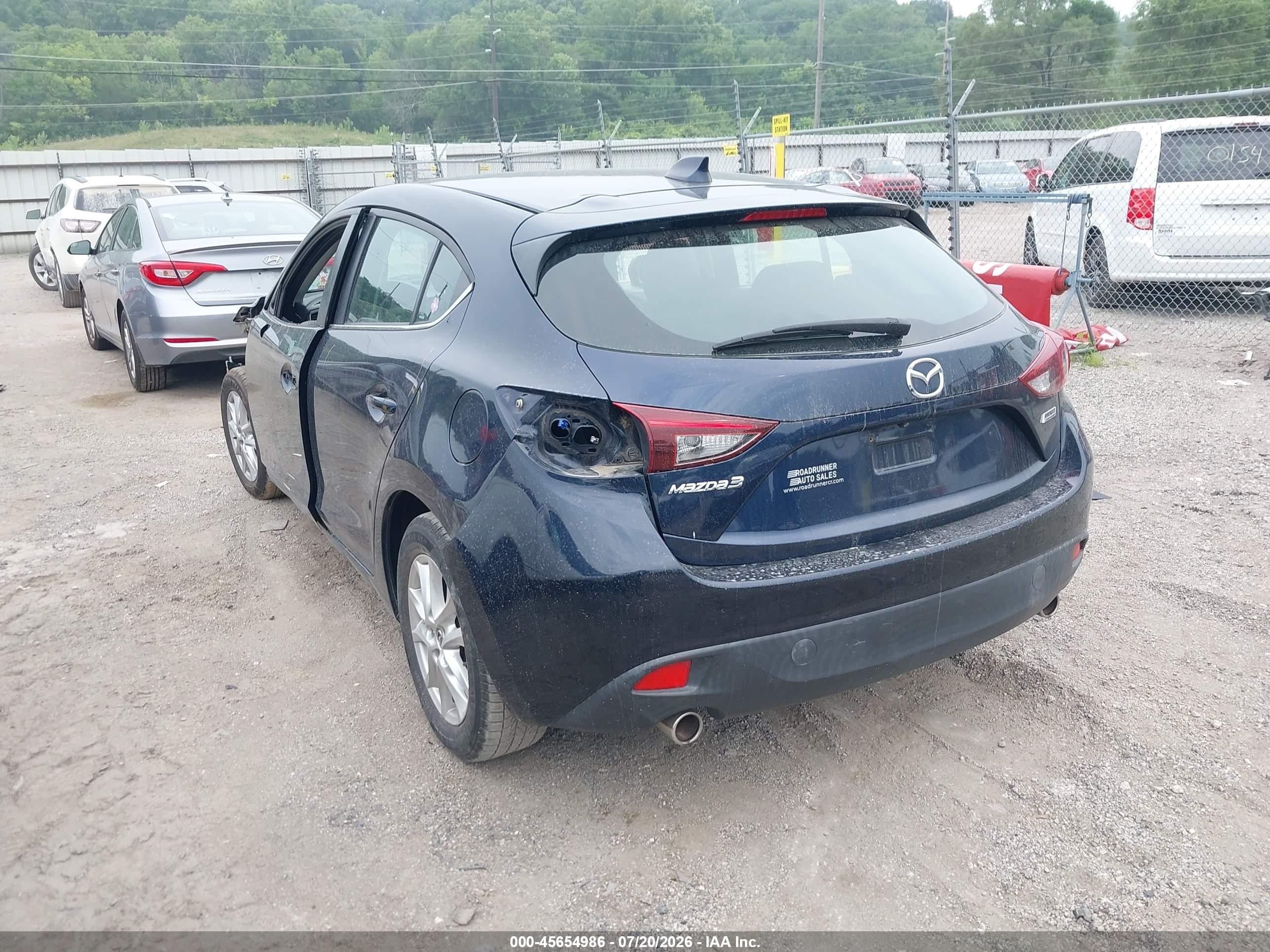2015 Mazda Mazda3 I Grand Touring Blue vin: 3MZBM1M70FM184692