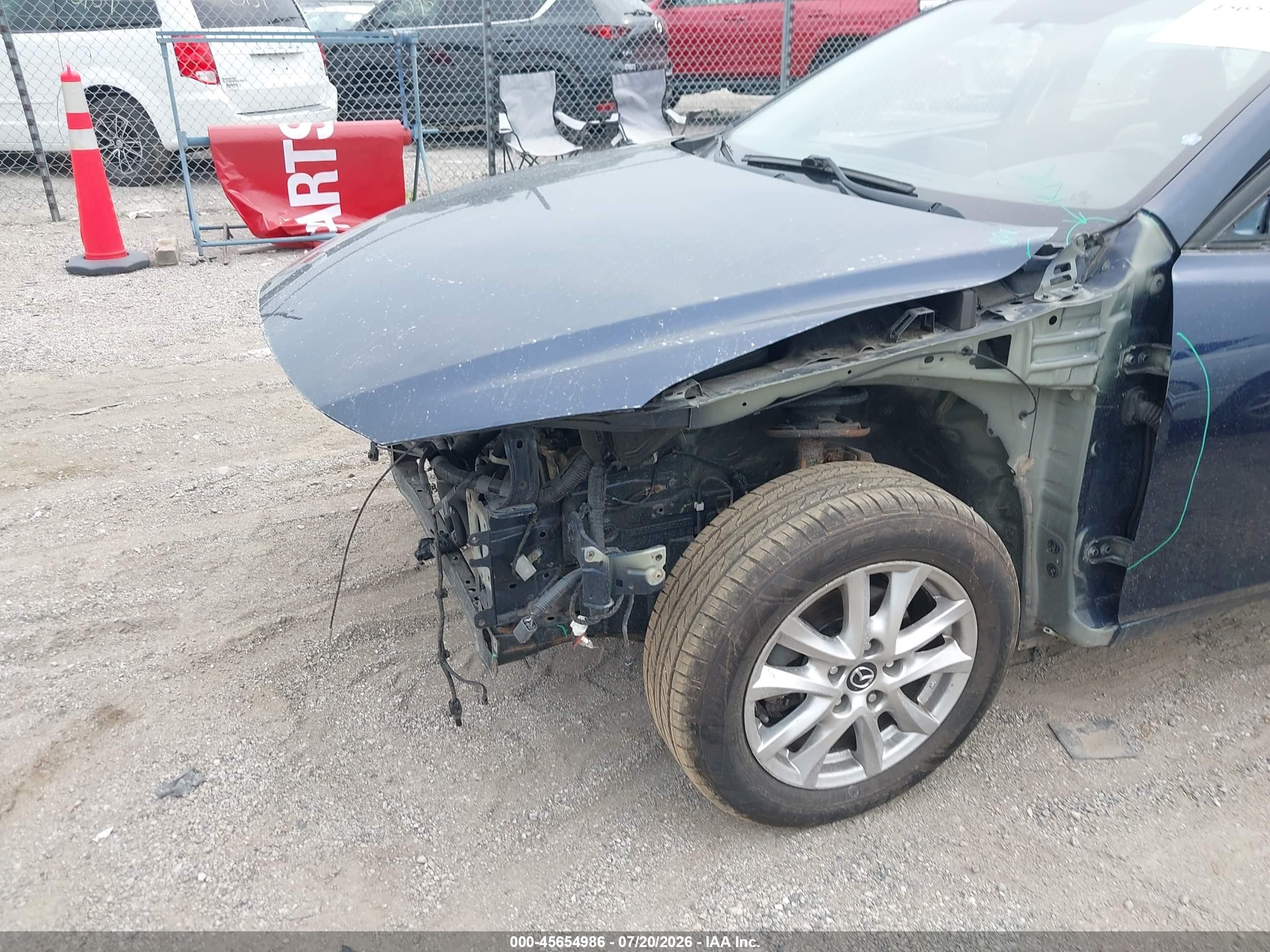 2015 Mazda Mazda3 I Grand Touring Blue vin: 3MZBM1M70FM184692