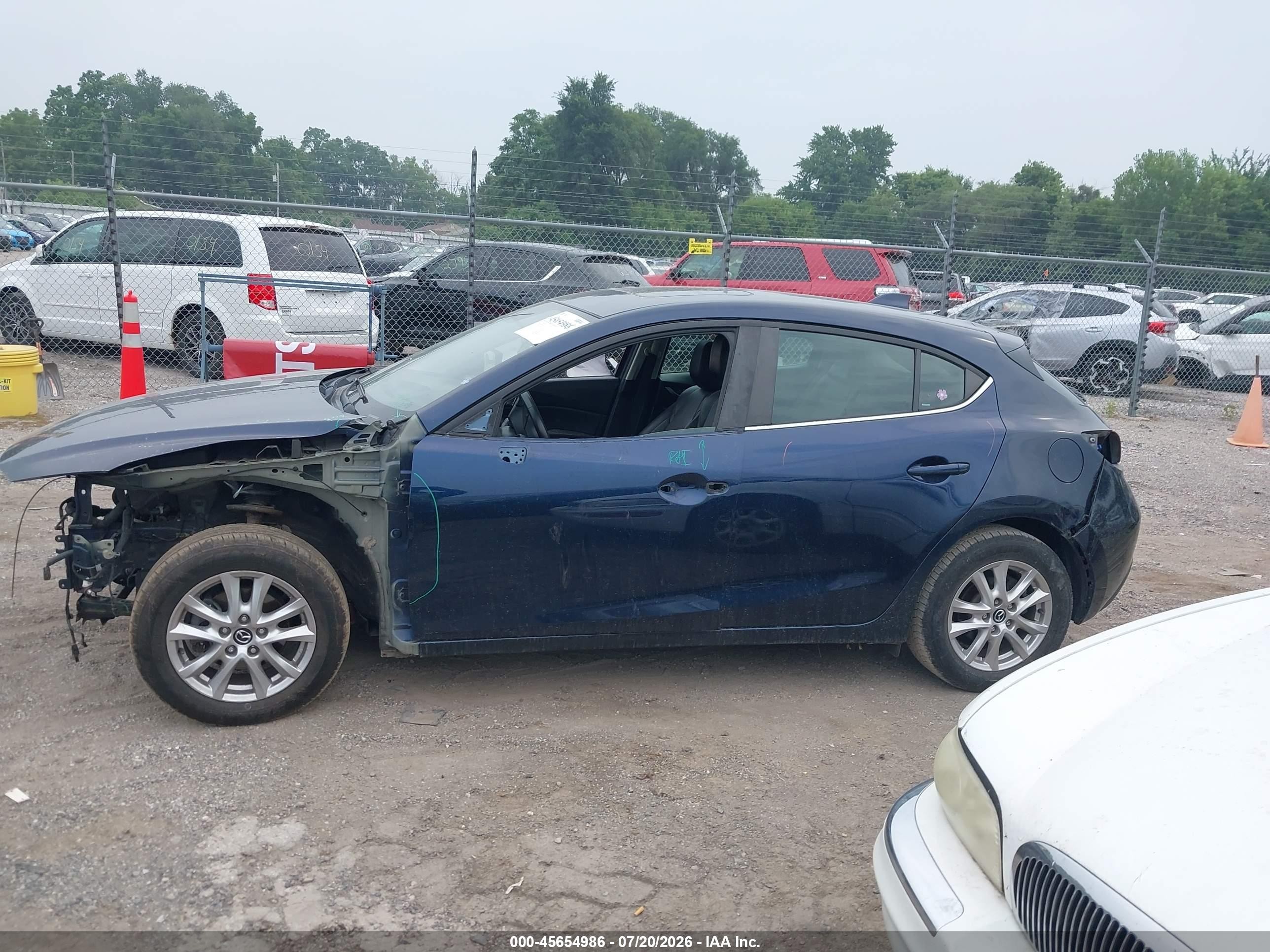 2015 Mazda Mazda3 I Grand Touring Blue vin: 3MZBM1M70FM184692