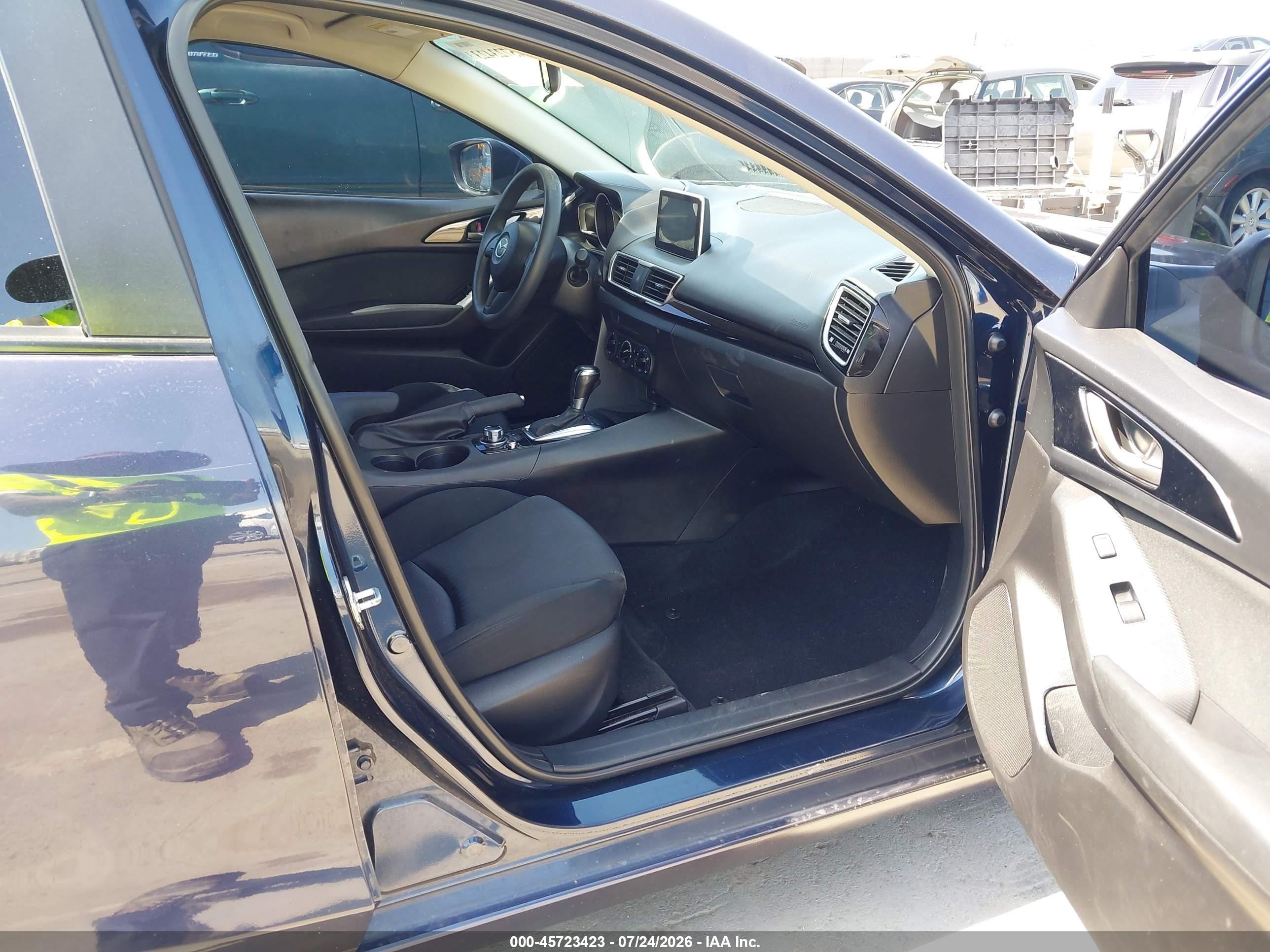 2015 Mazda Mazda3 I Sport Blue vin: 3MZBM1U70FM133435