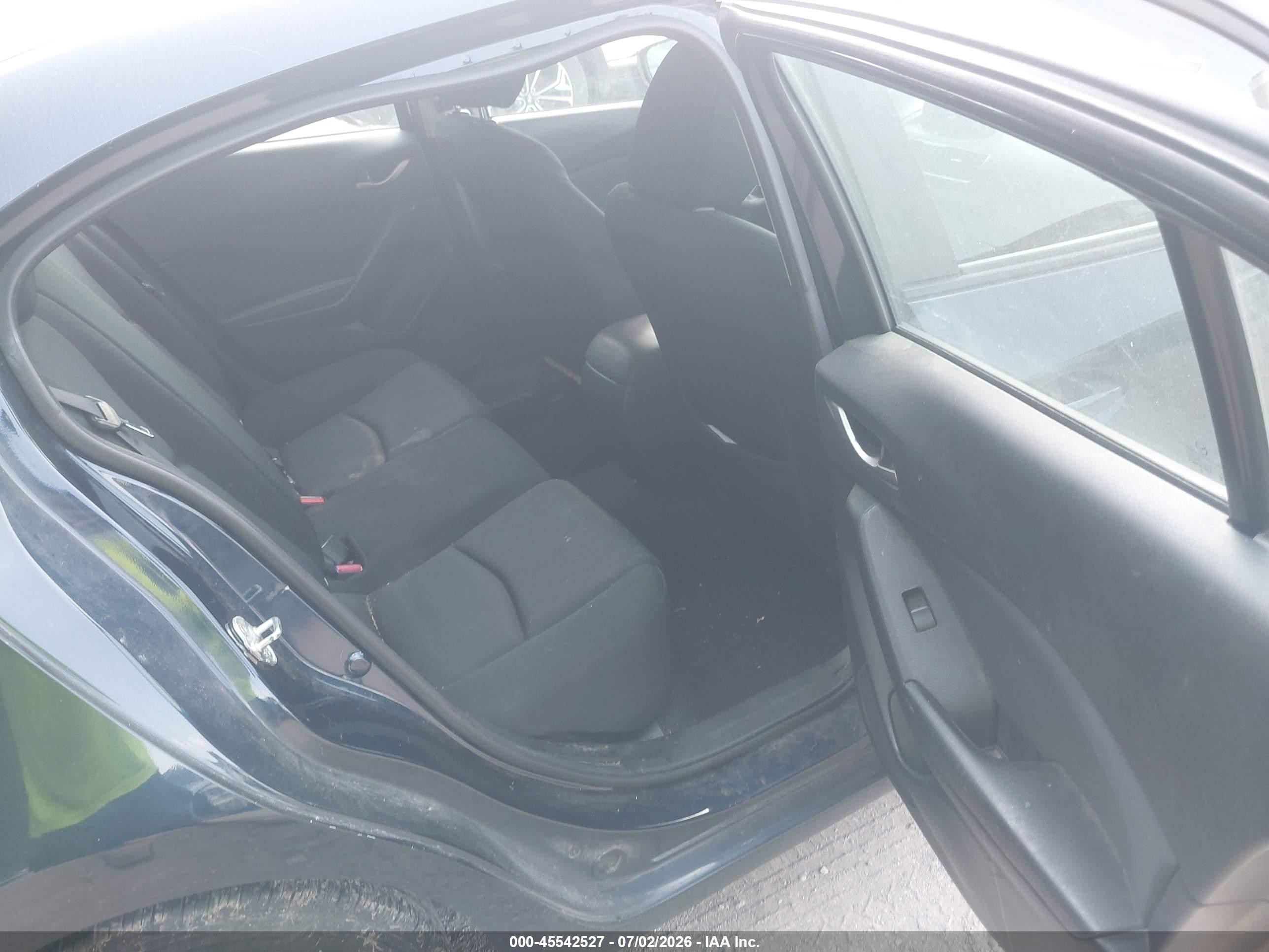 2014 Mazda Mazda3 I Sport Blue vin: 3MZBM1U71EM102080