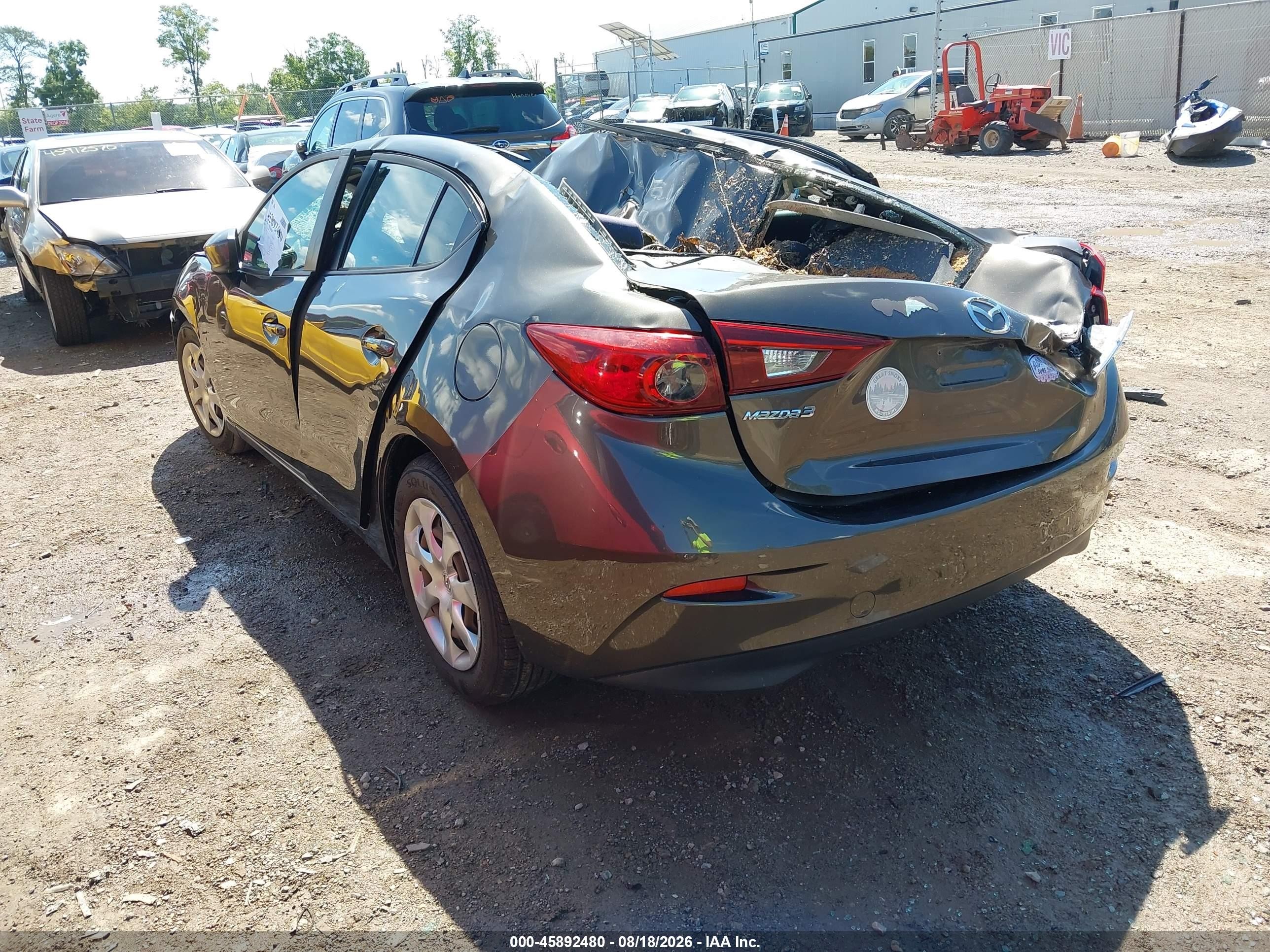 2015 Mazda Mazda3 I Sport Gray vin: 3MZBM1U71FM176830