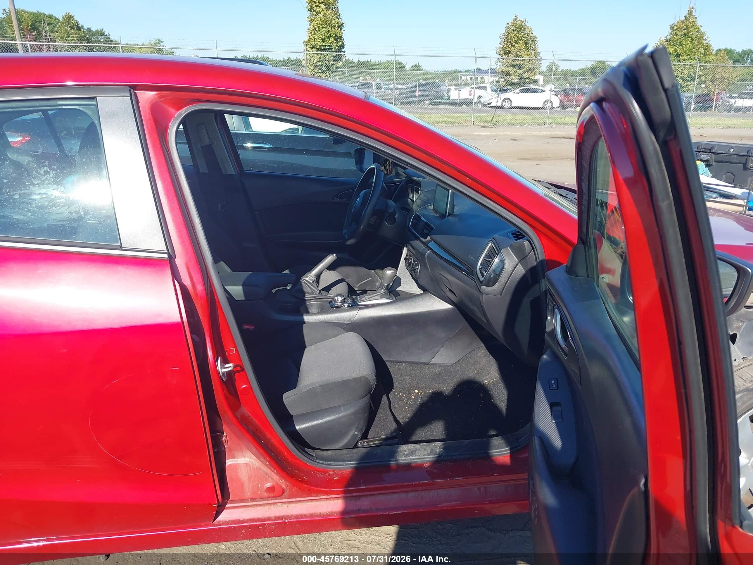 2015 Mazda Mazda3 I Sport Красный vin: 3MZBM1U71FM226125