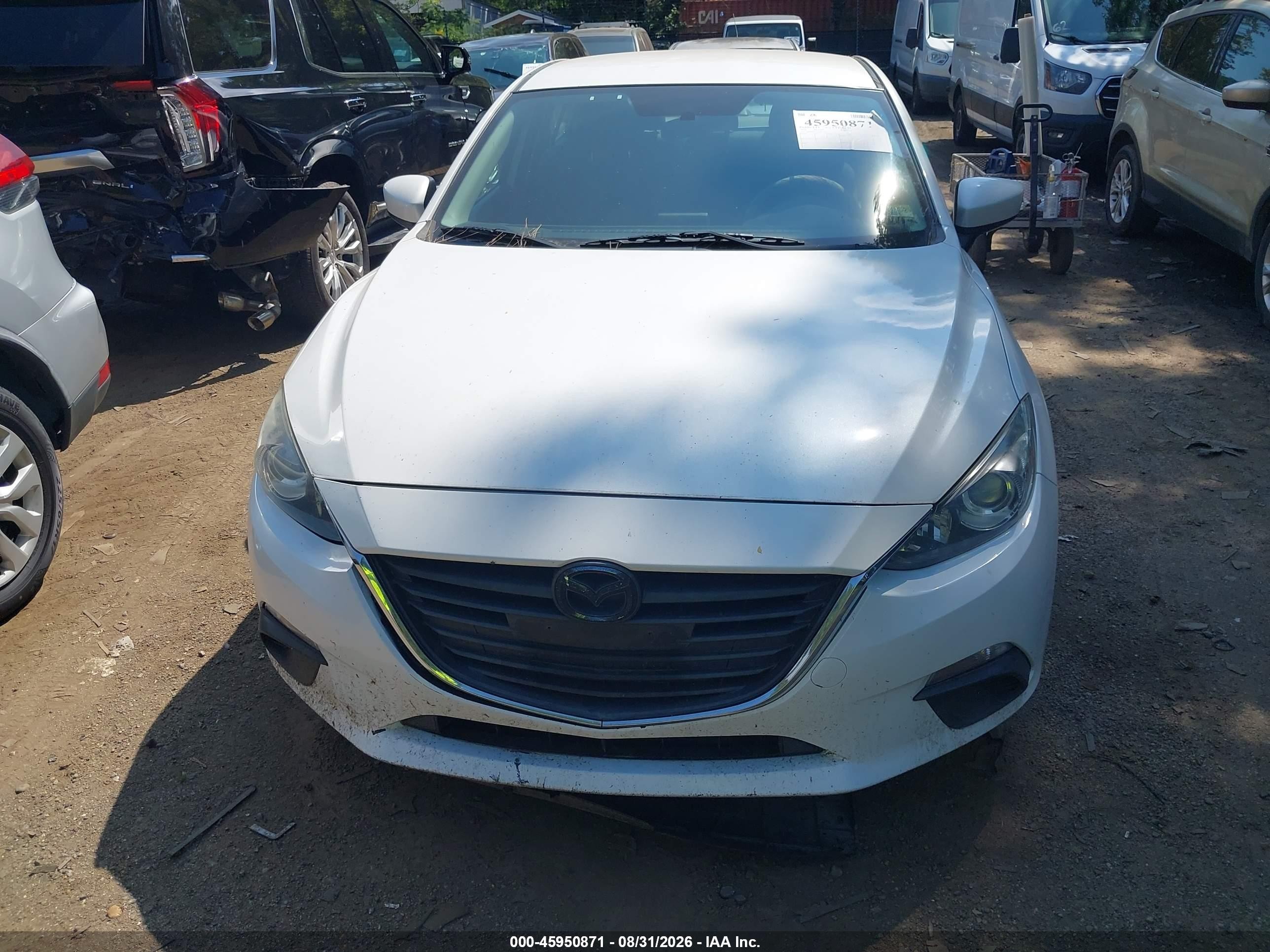 2014 Mazda Mazda3 I Sport White vin: 3MZBM1U72EM103027