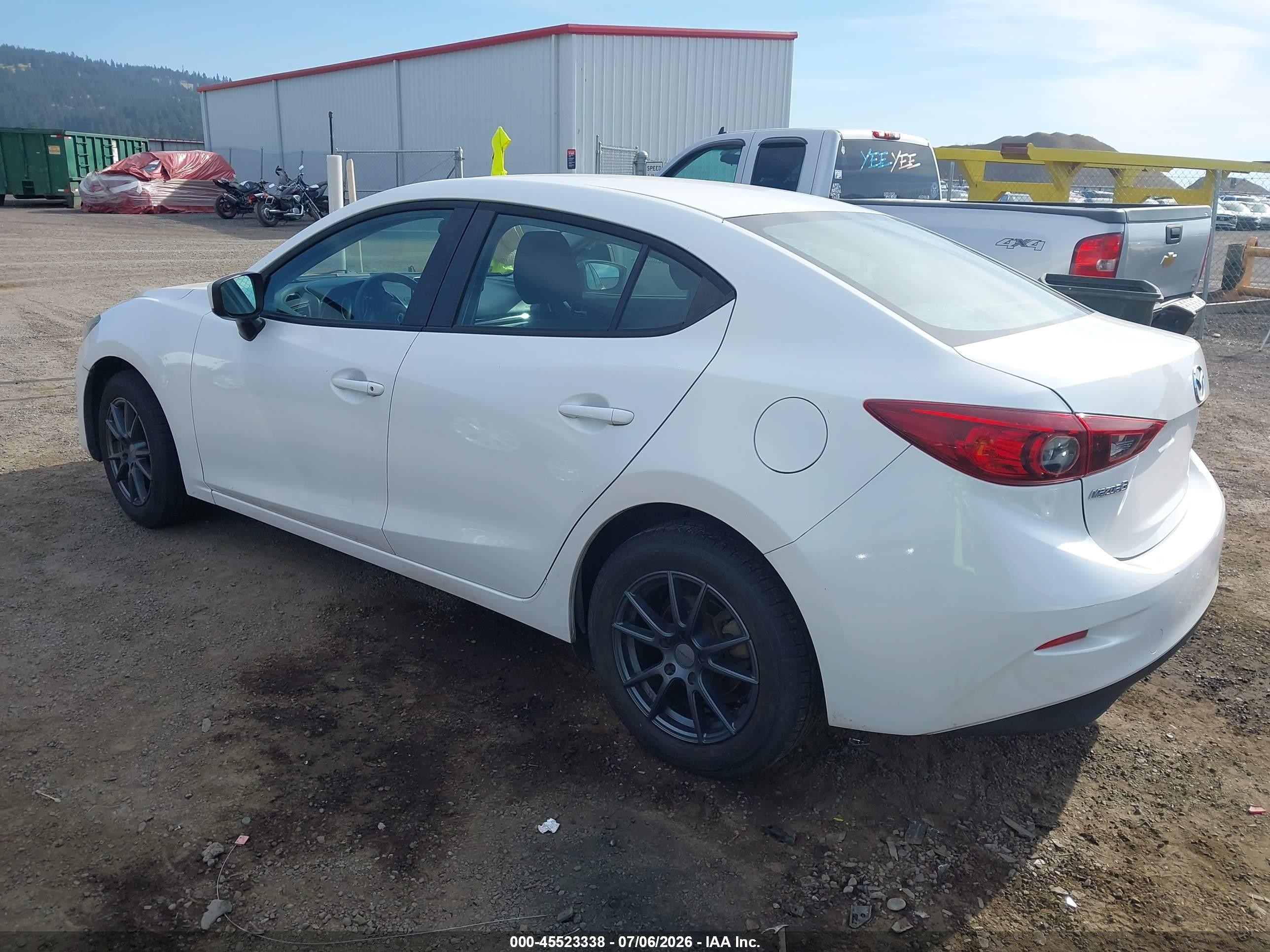 2015 Mazda Mazda3 I Sport White vin: 3MZBM1U72FM169949