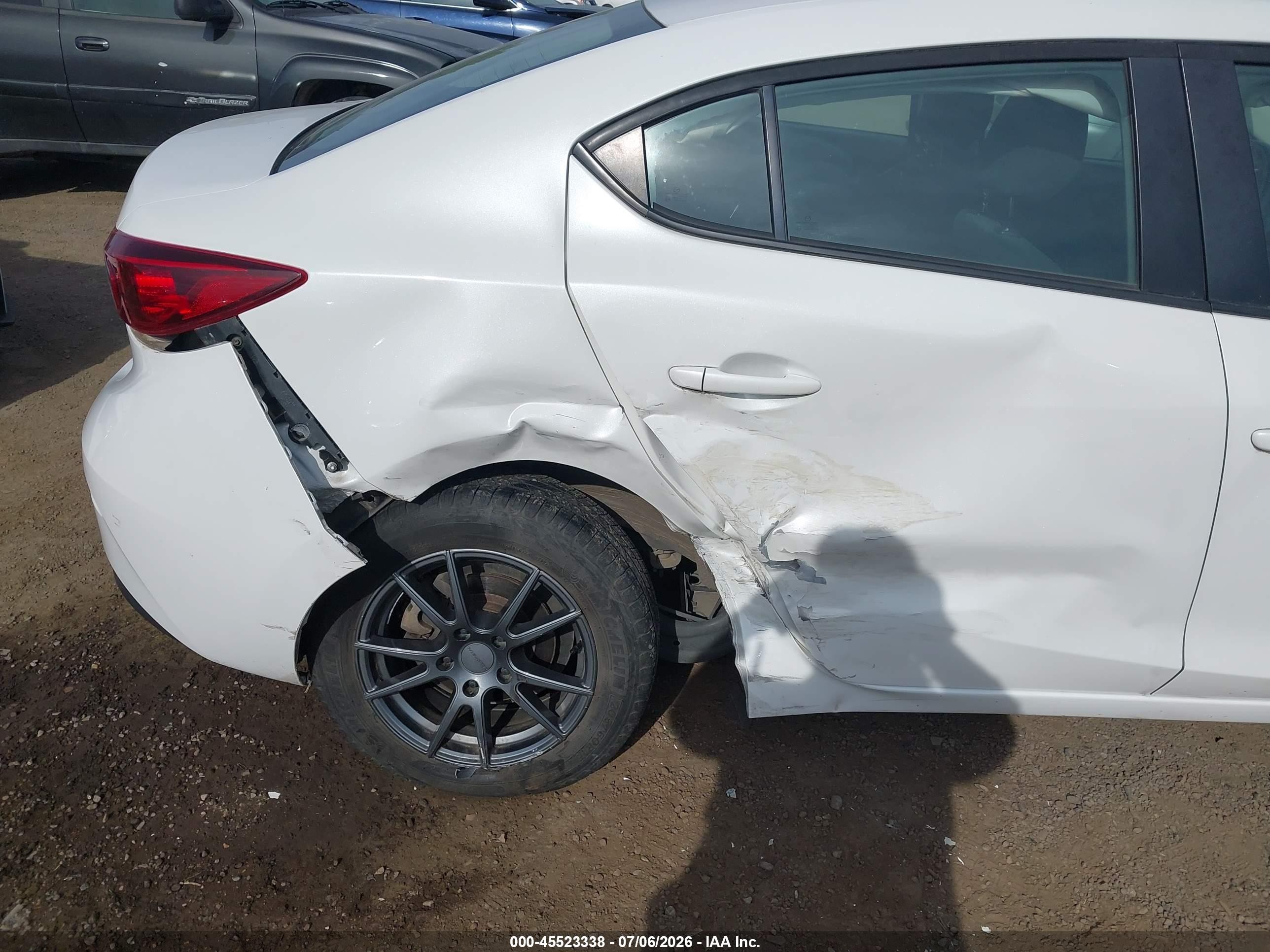 2015 Mazda Mazda3 I Sport White vin: 3MZBM1U72FM169949