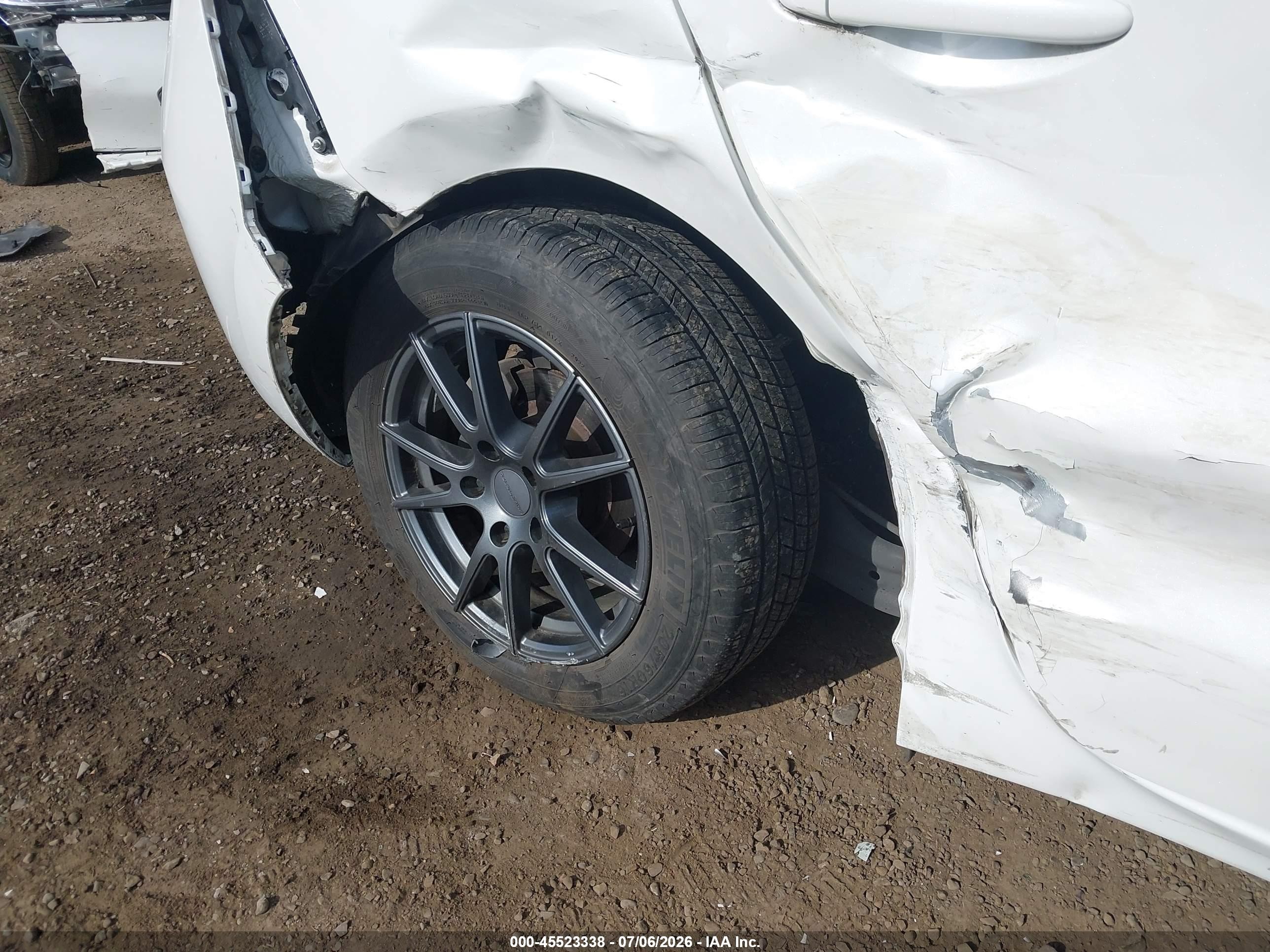 2015 Mazda Mazda3 I Sport White vin: 3MZBM1U72FM169949
