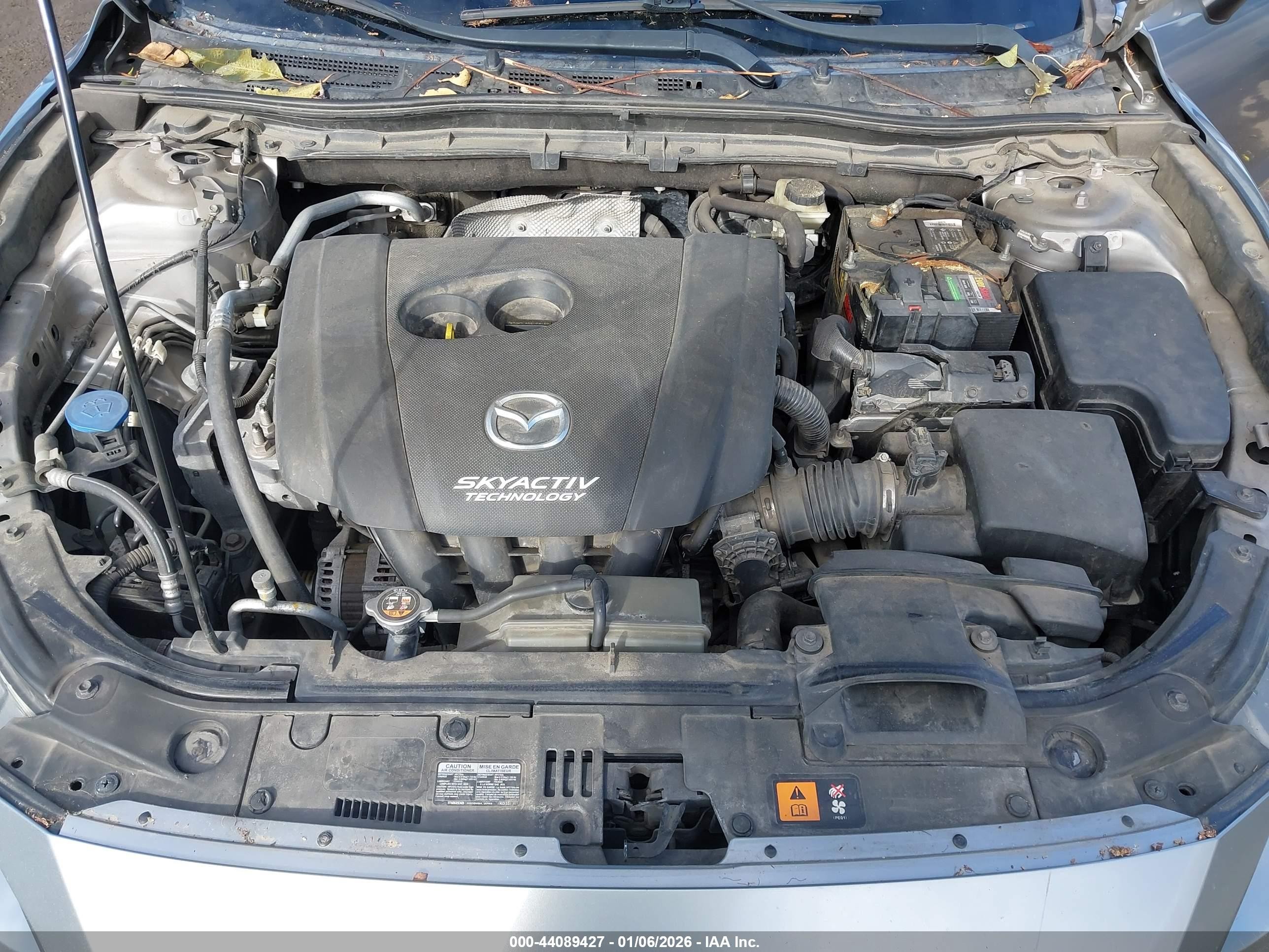 2015 Mazda Mazda3 I Sport Silver vin: 3MZBM1U72FM231592