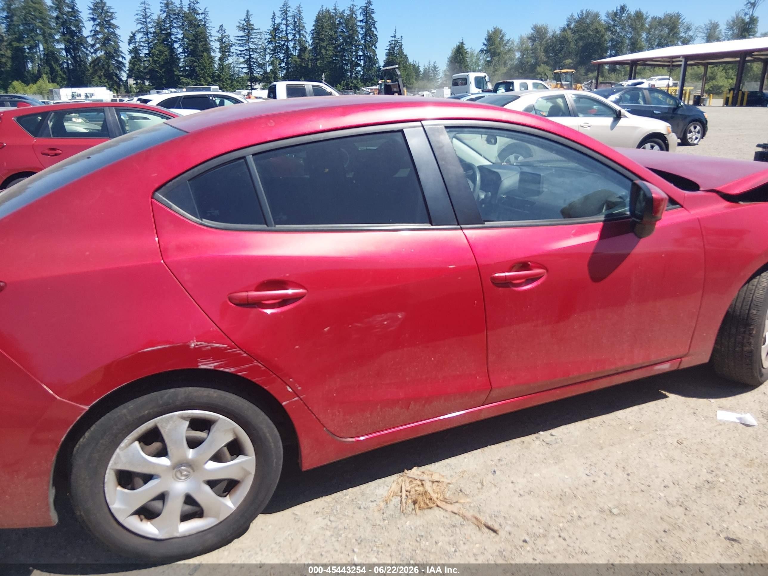 2015 Mazda Mazda3 I Sport Red vin: 3MZBM1U73FM224733