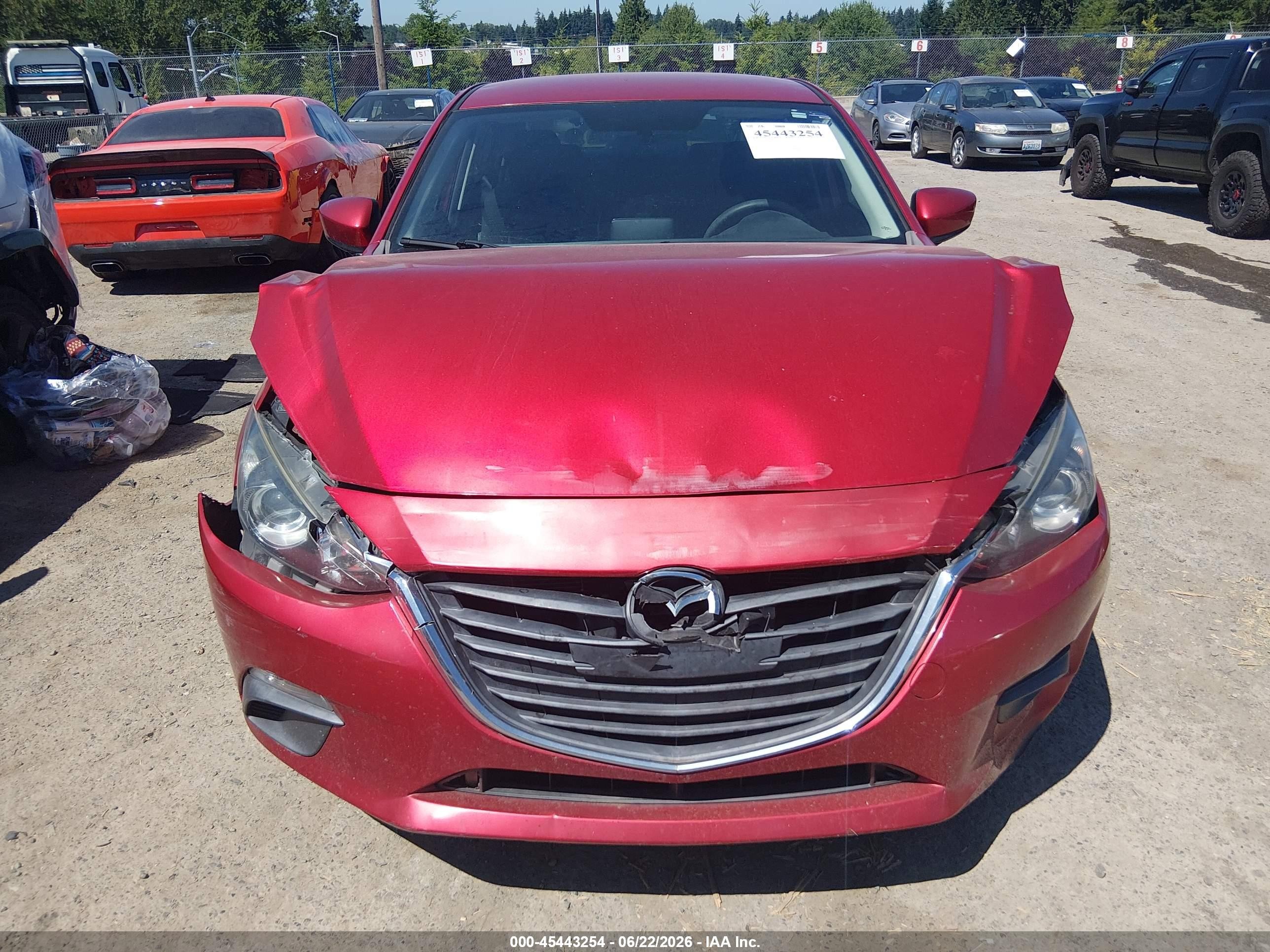 2015 Mazda Mazda3 I Sport Red vin: 3MZBM1U73FM224733