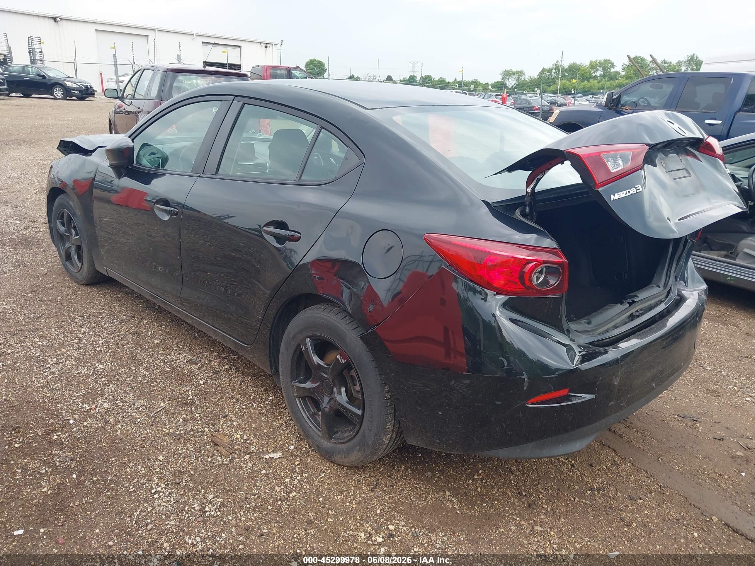 2015 Mazda Mazda3 I Sport Черный vin: 3MZBM1U73FM225087