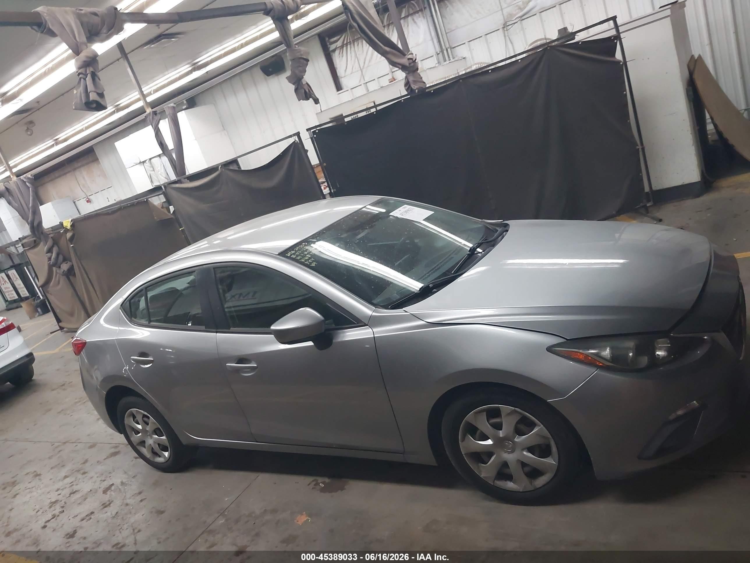2015 Mazda Mazda3 I Sport Gray vin: 3MZBM1U74FM174036