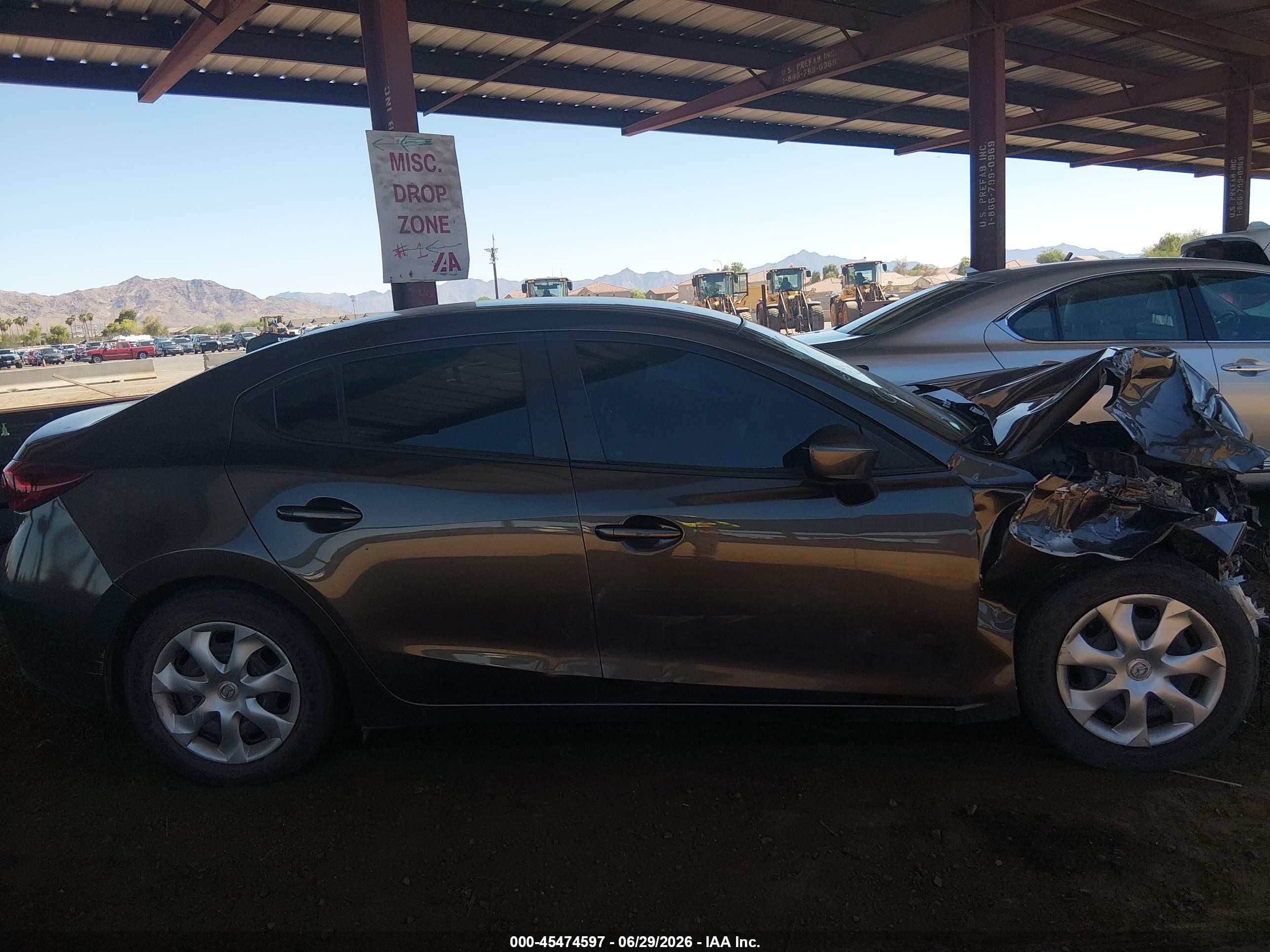 2015 Mazda Mazda3 I Sport Gray vin: 3MZBM1U74FM202093