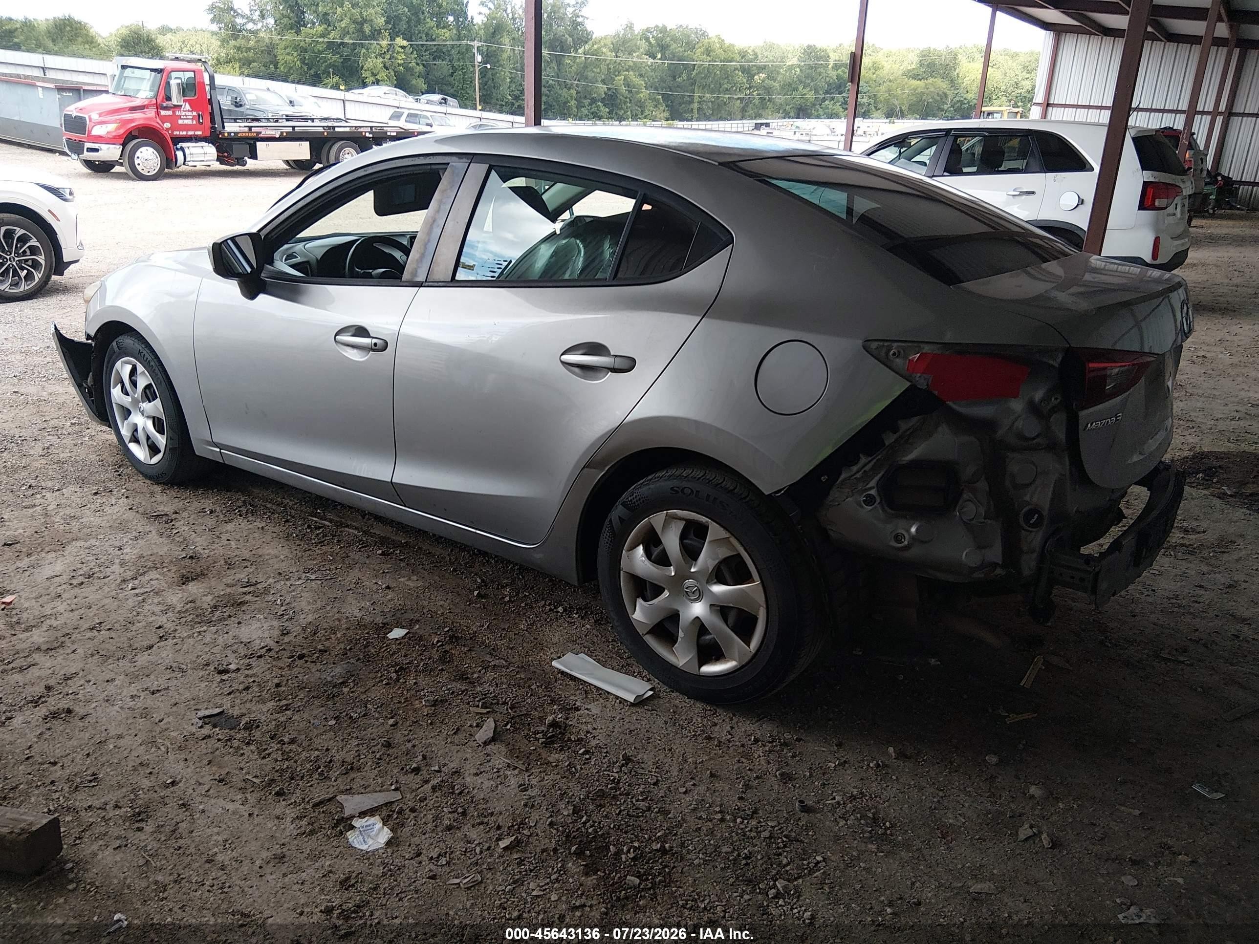 2015 Mazda Mazda3 I Sport Серебряный vin: 3MZBM1U74FM232887
