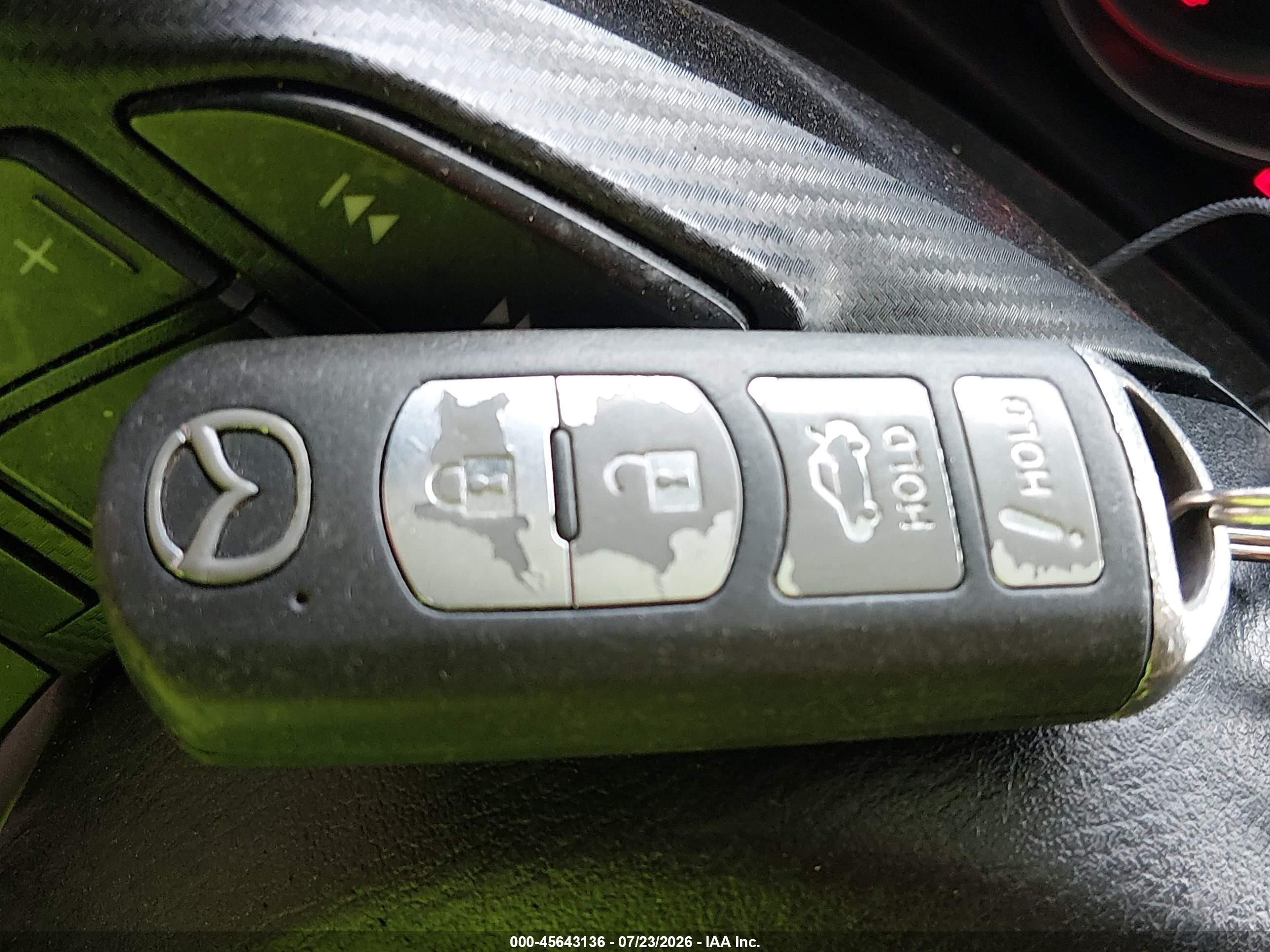 2015 Mazda Mazda3 I Sport Серебряный vin: 3MZBM1U74FM232887