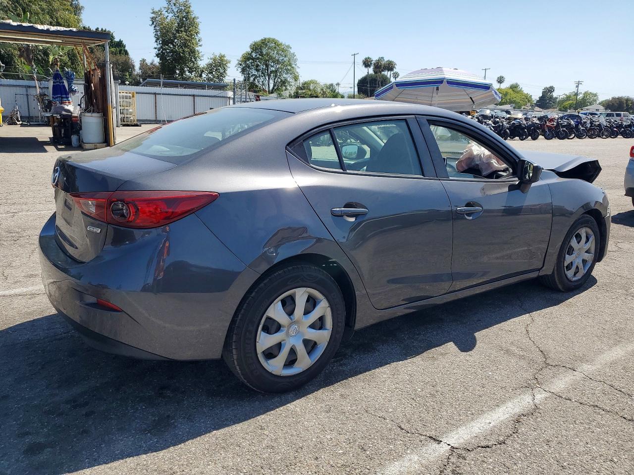 2015 Mazda 3 Sport Gray vin: 3MZBM1U75FM130191