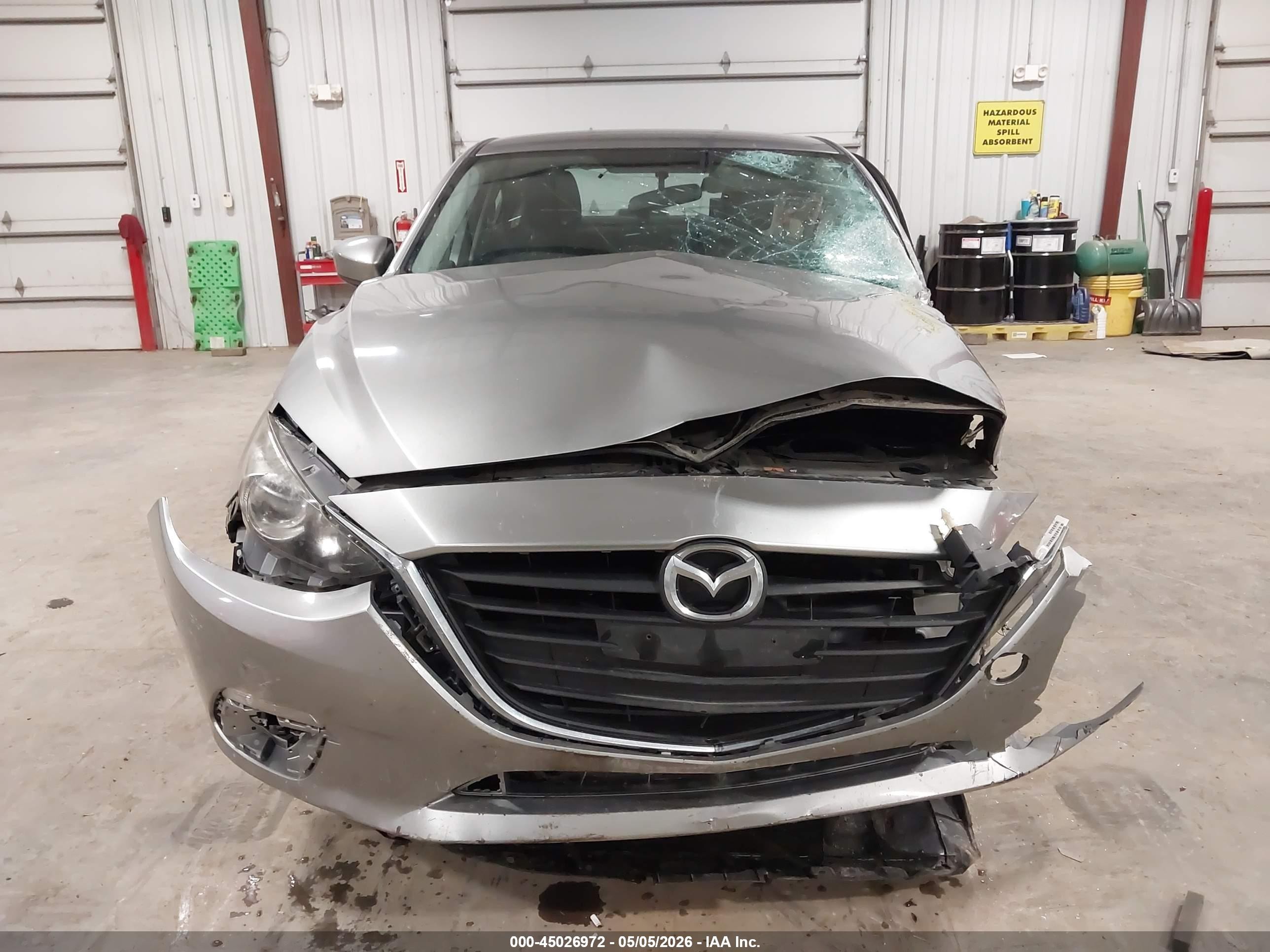 2015 Mazda Mazda3 I Sport Серебряный vin: 3MZBM1U75FM147847
