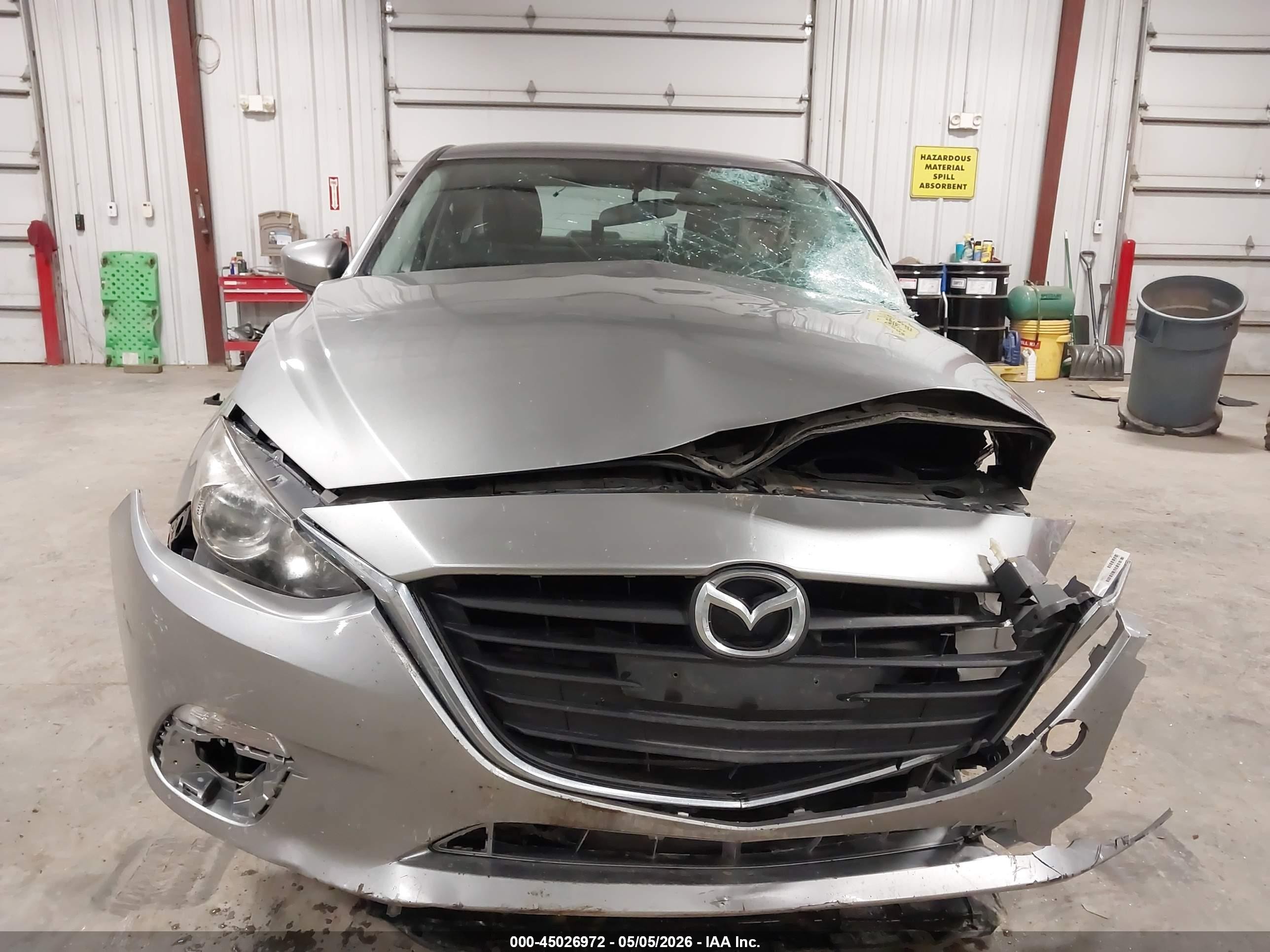 2015 Mazda Mazda3 I Sport Серебряный vin: 3MZBM1U75FM147847