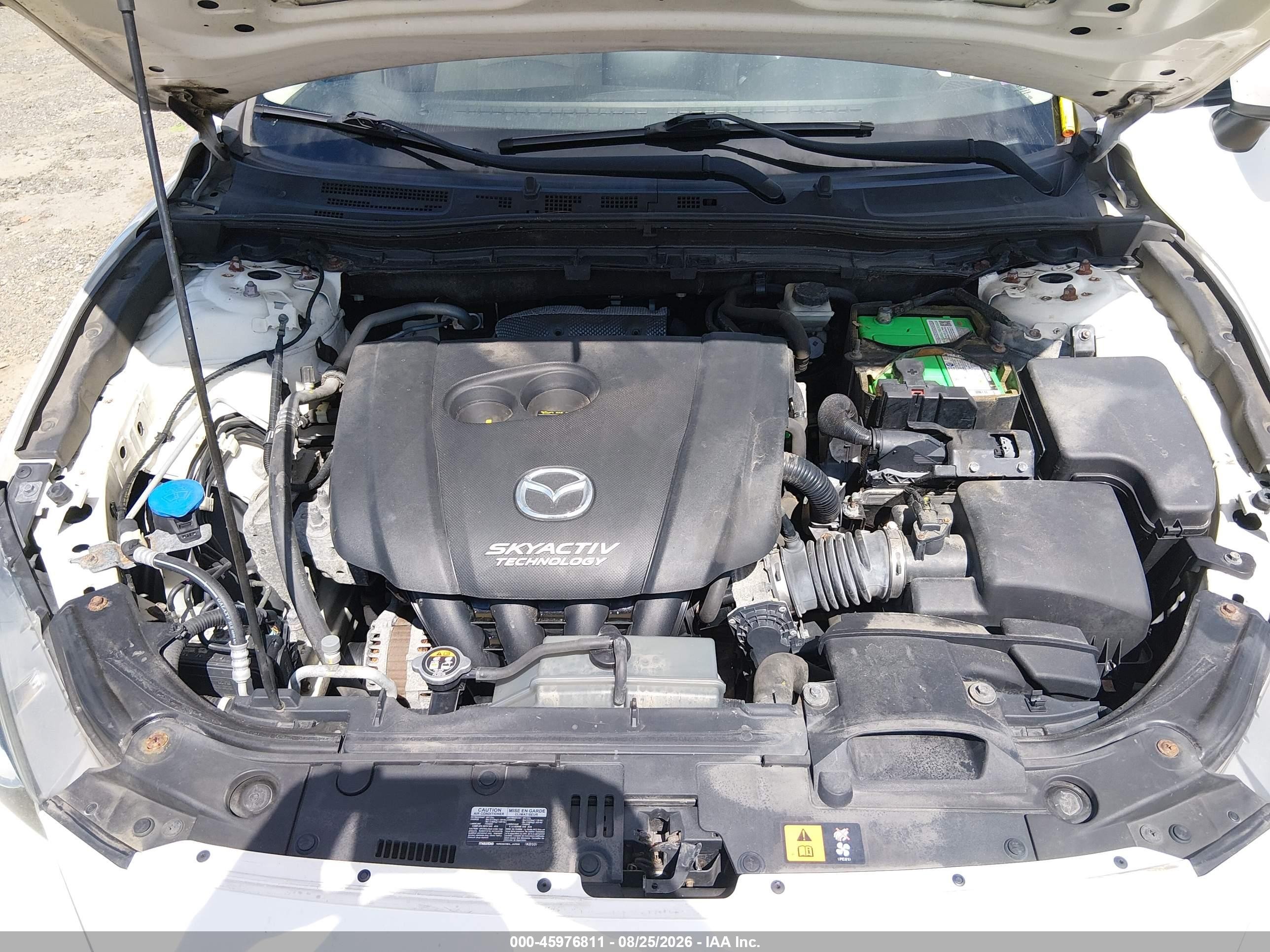 2015 Mazda Mazda3 I Sport White vin: 3MZBM1U75FM199205