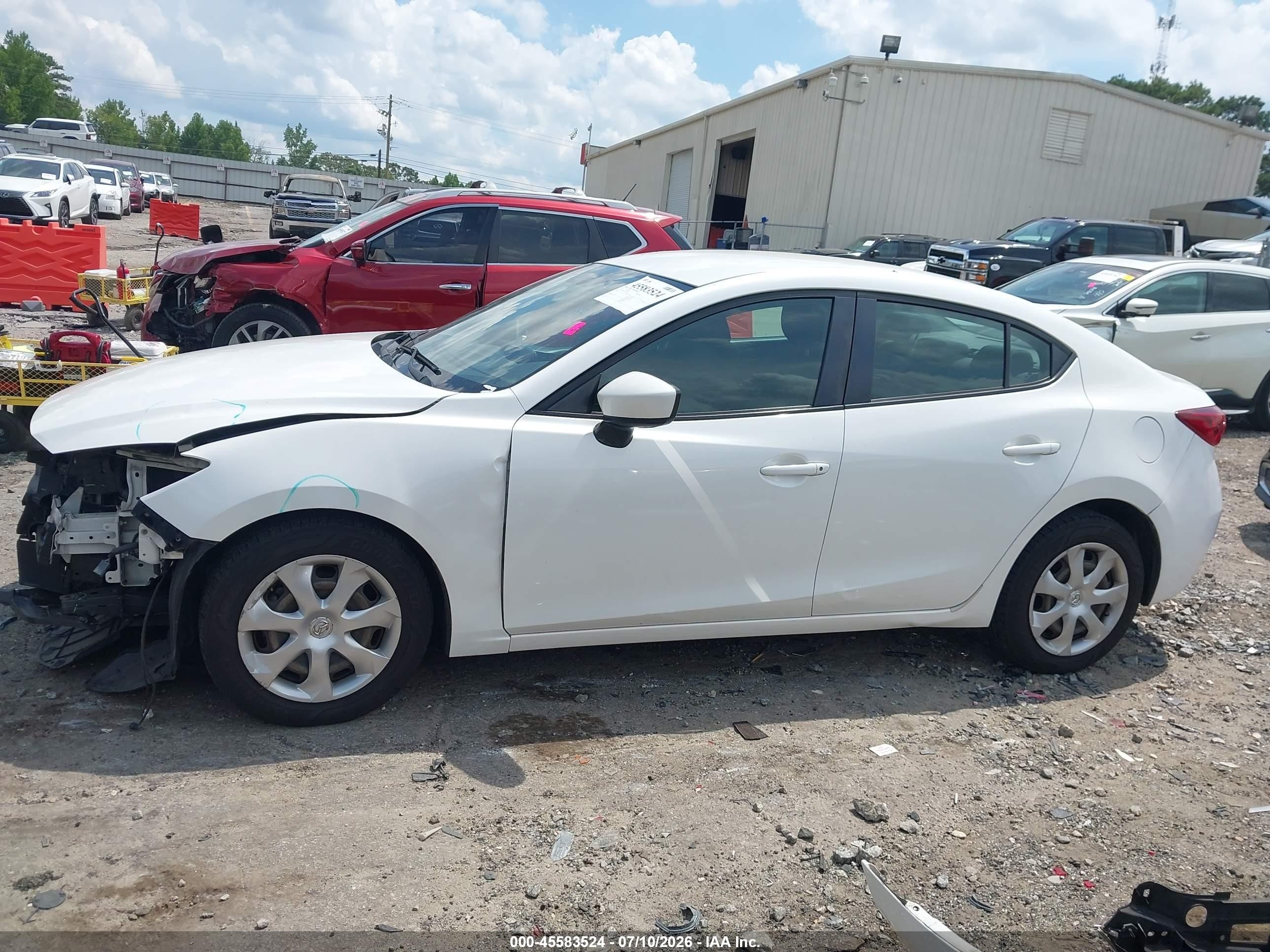 2015 Mazda Mazda3 I Sport White vin: 3MZBM1U75FM217508
