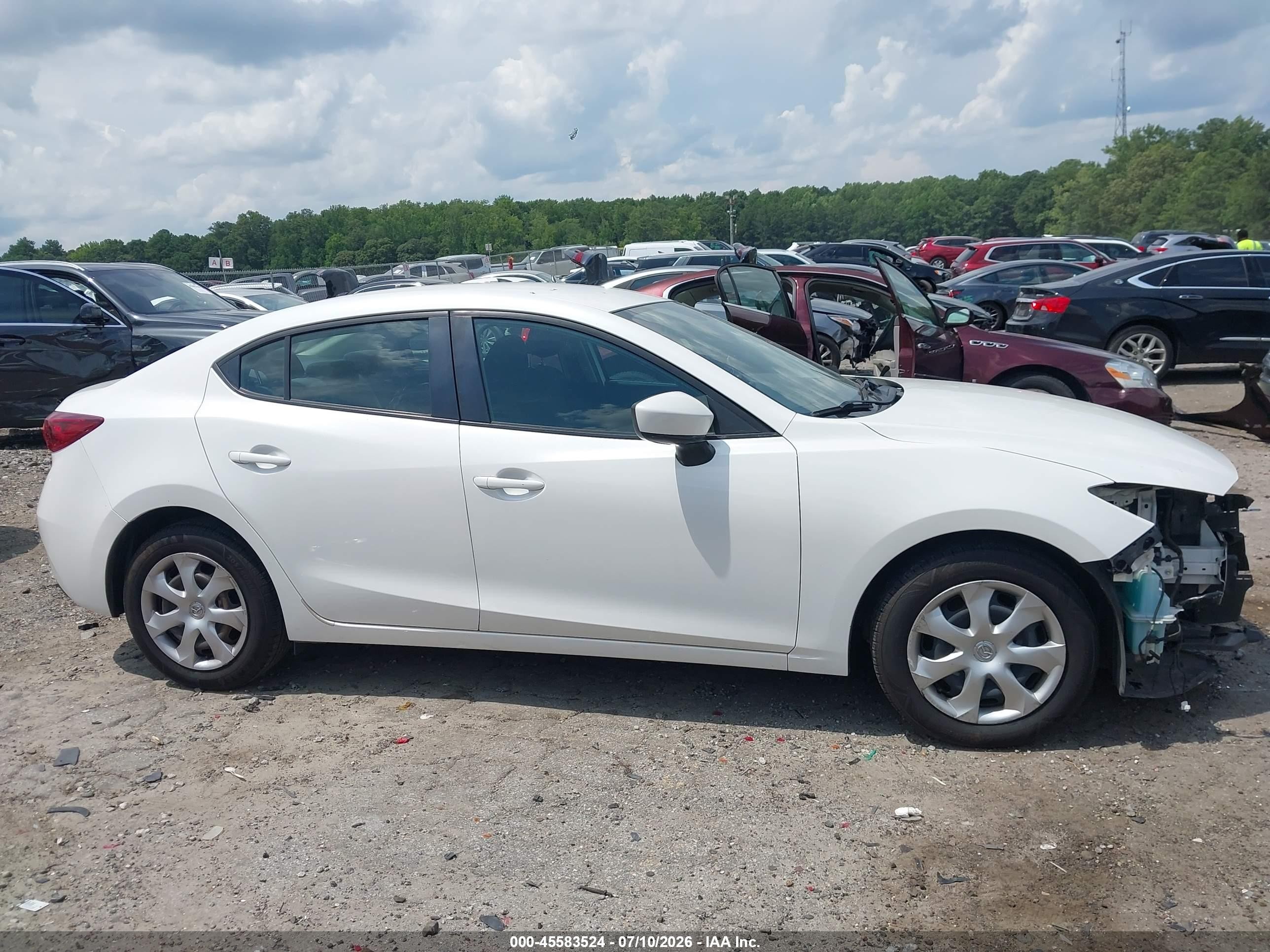 2015 Mazda Mazda3 I Sport White vin: 3MZBM1U75FM217508