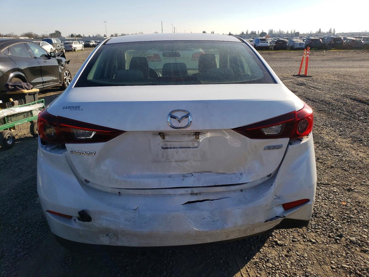2015 Mazda 3 Sport White vin: 3MZBM1U75FM229688