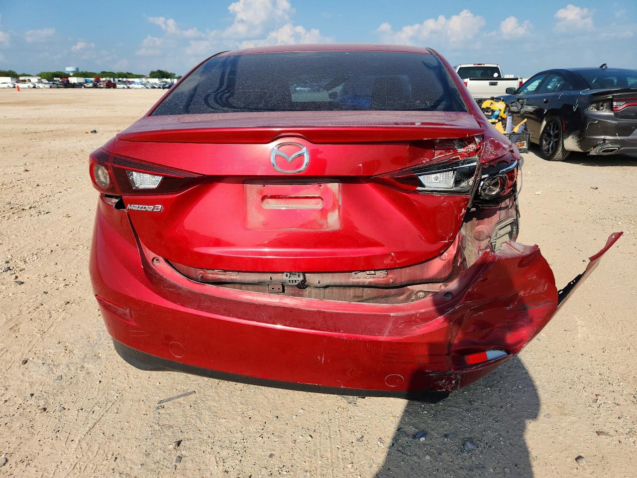 2015 Mazda 3 Sport Red vin: 3MZBM1U76FM158579