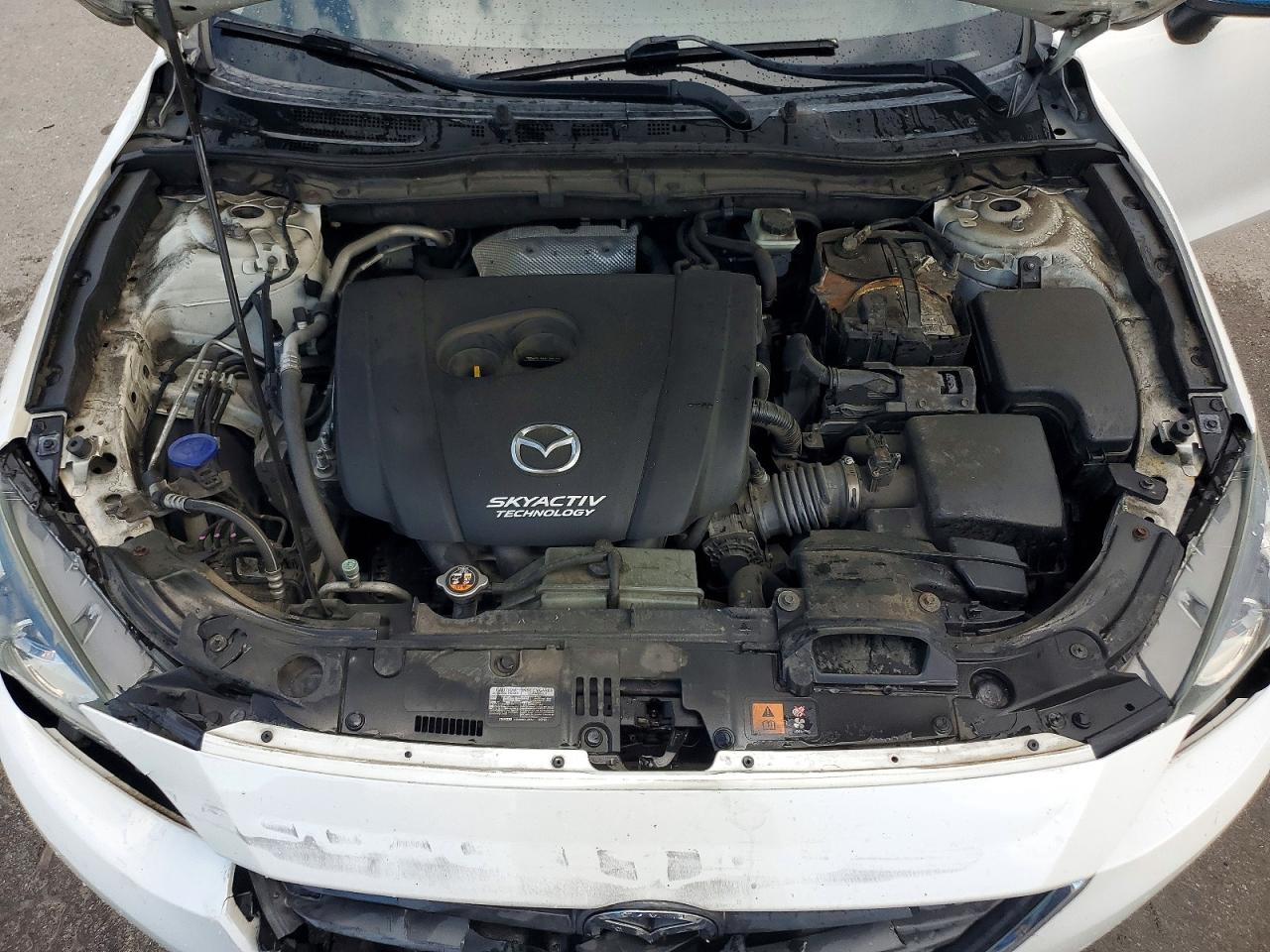 2015 Mazda 3 Sport White vin: 3MZBM1U76FM165015