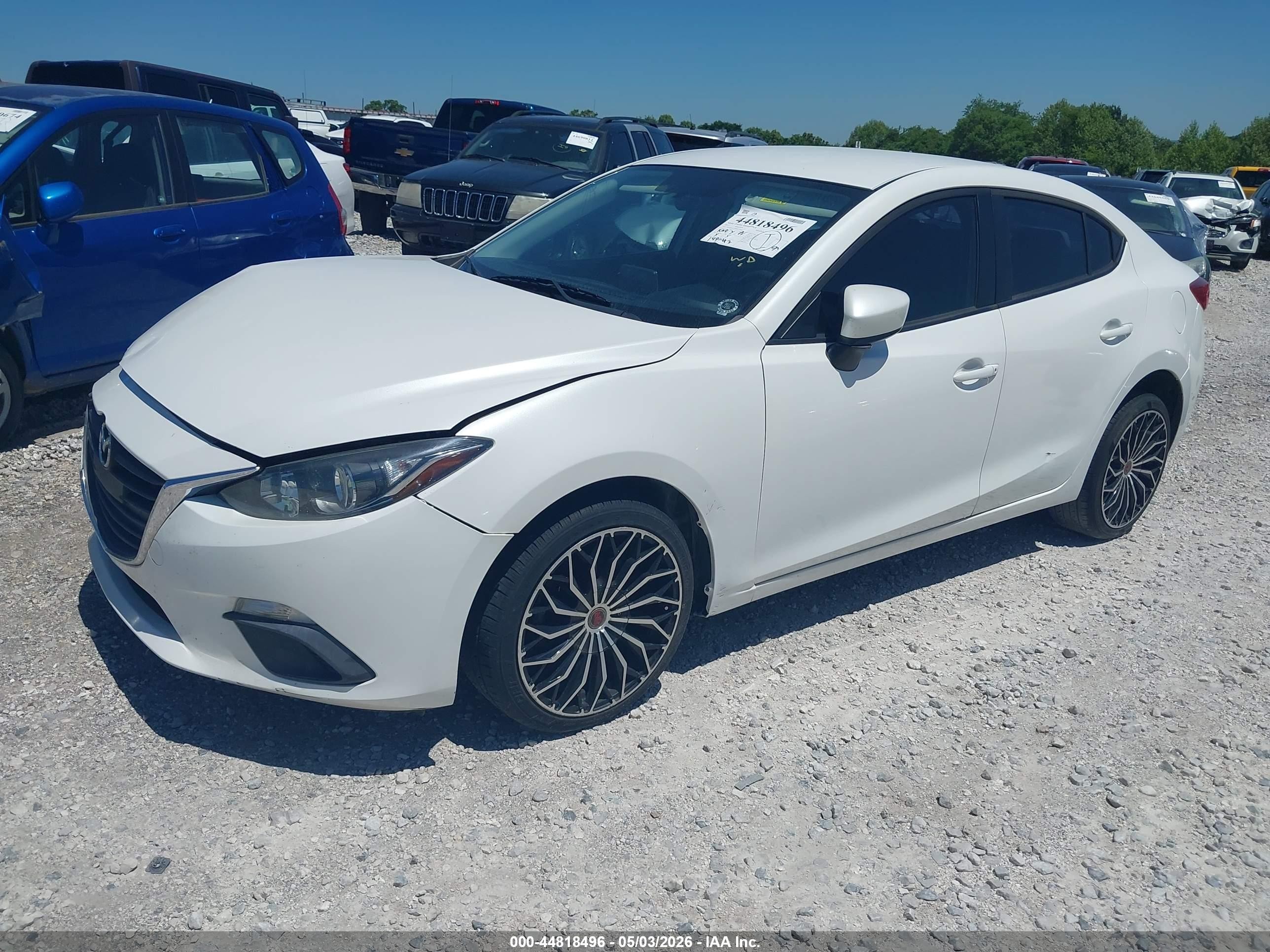 2015 Mazda Mazda3 I Sport White vin: 3MZBM1U76FM178962