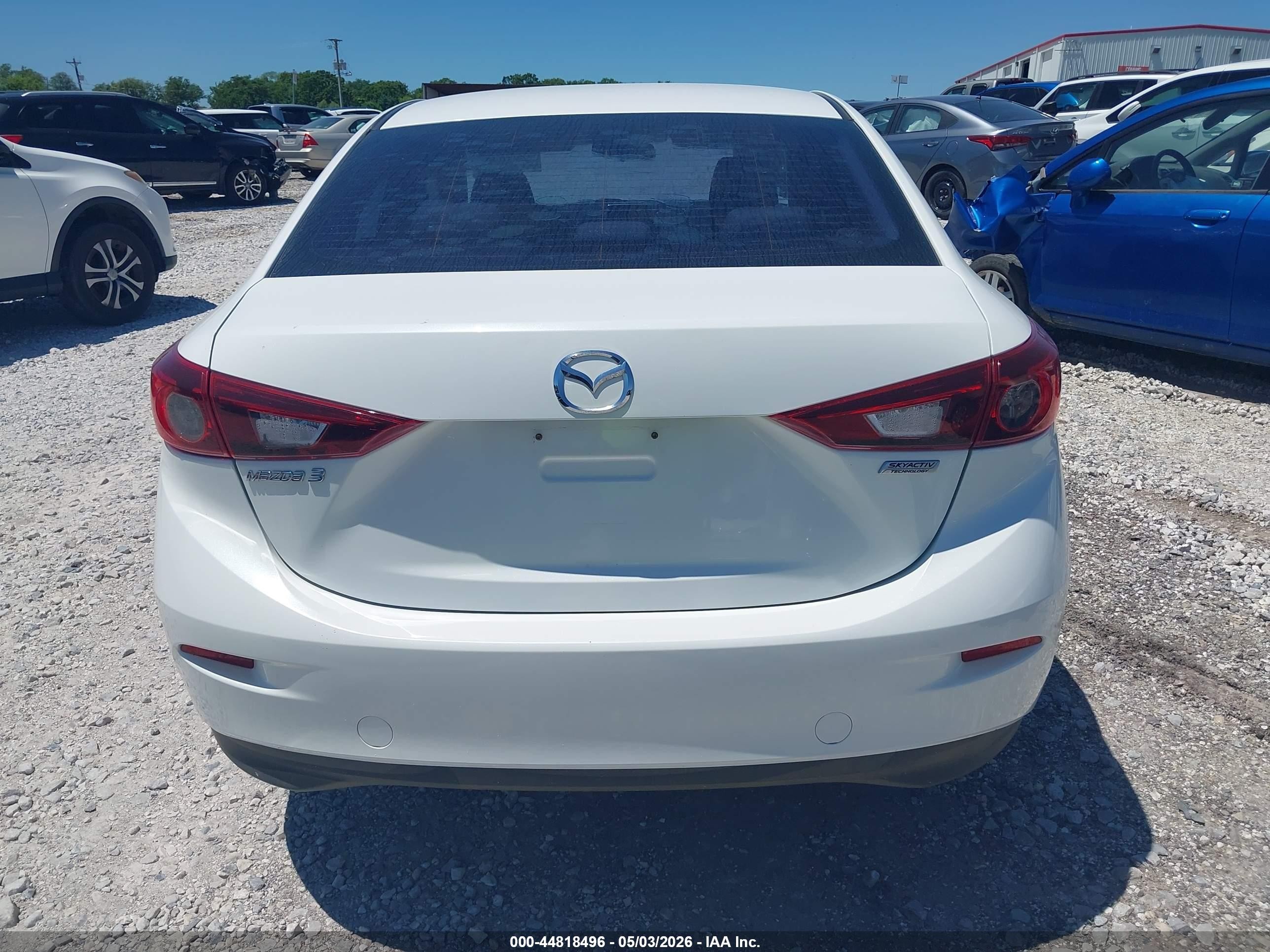 2015 Mazda Mazda3 I Sport White vin: 3MZBM1U76FM178962