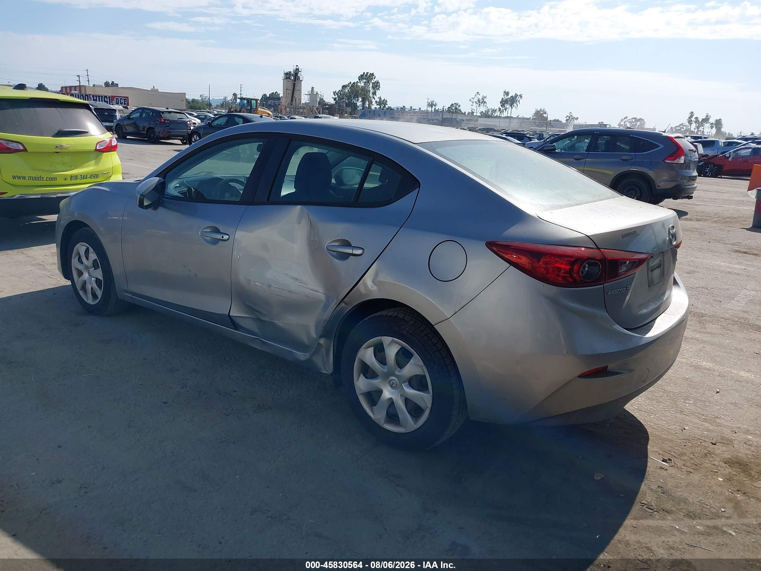 2015 Mazda Mazda3 I Sport Silver vin: 3MZBM1U76FM196751