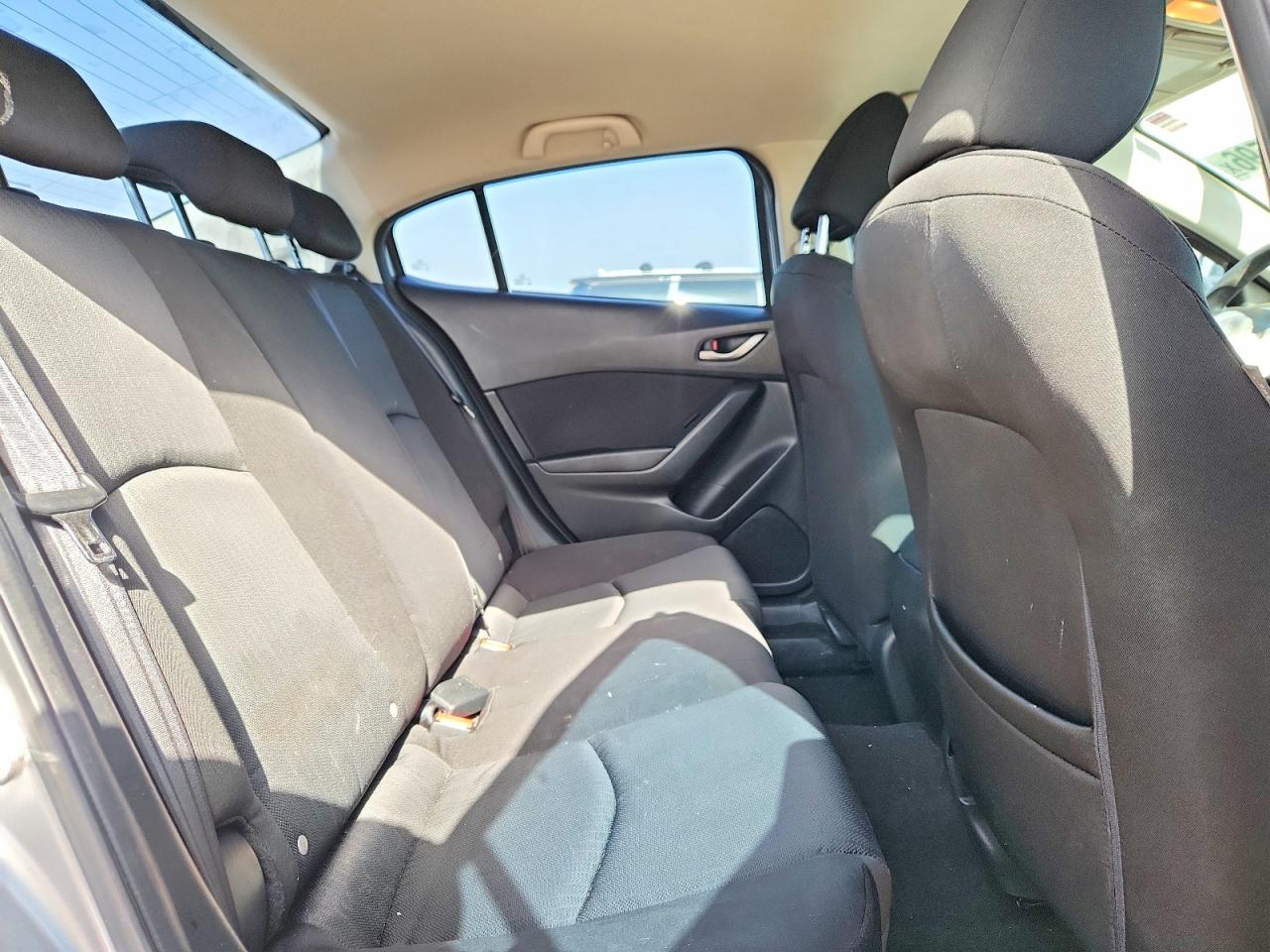 2015 Mazda 3 Sport Серебряный vin: 3MZBM1U76FM226086