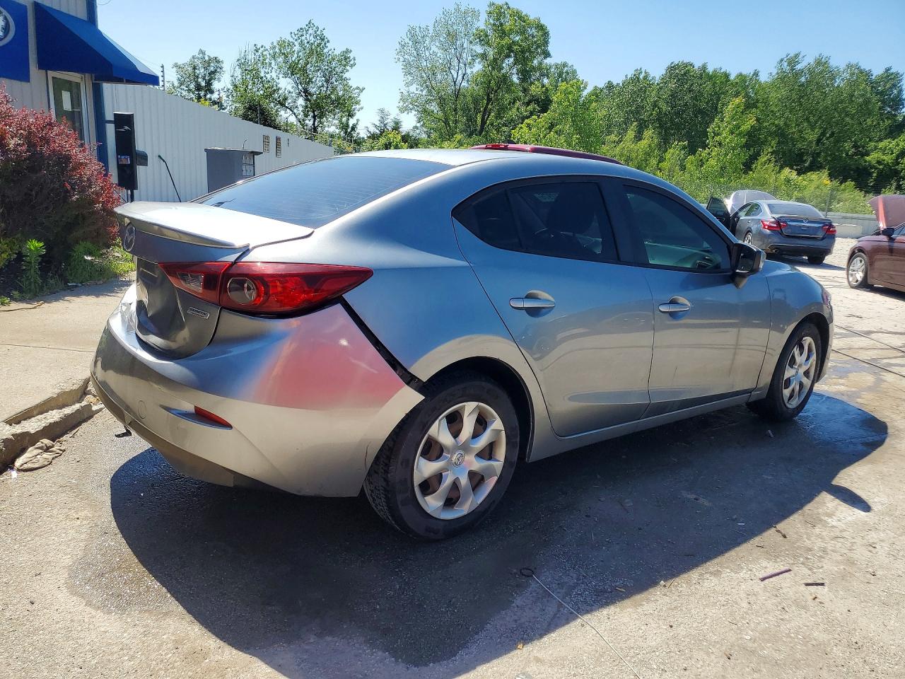2015 Mazda 3 Sport Серебряный vin: 3MZBM1U76FM233703