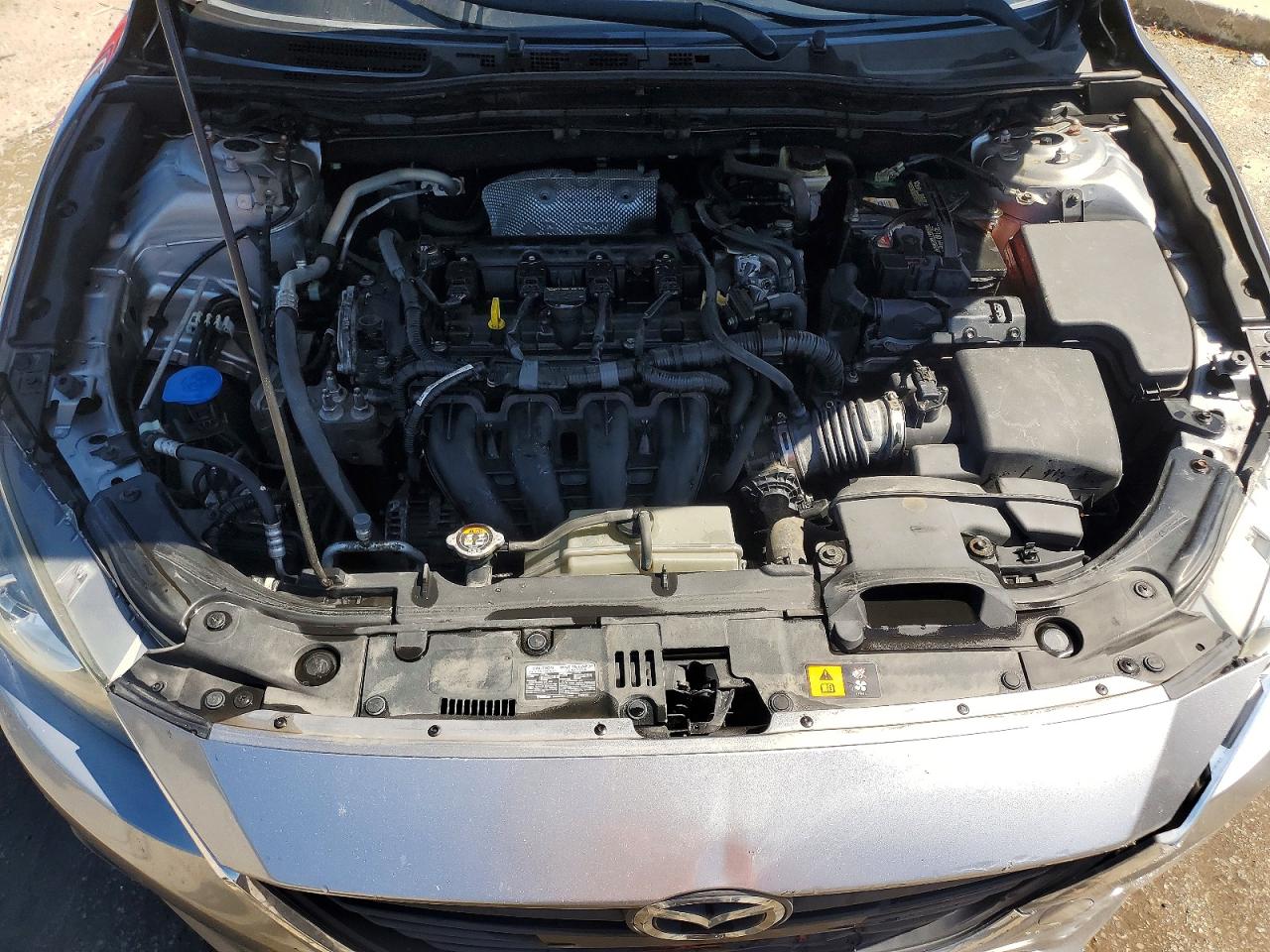 2015 Mazda 3 Sport Серебряный vin: 3MZBM1U76FM233703