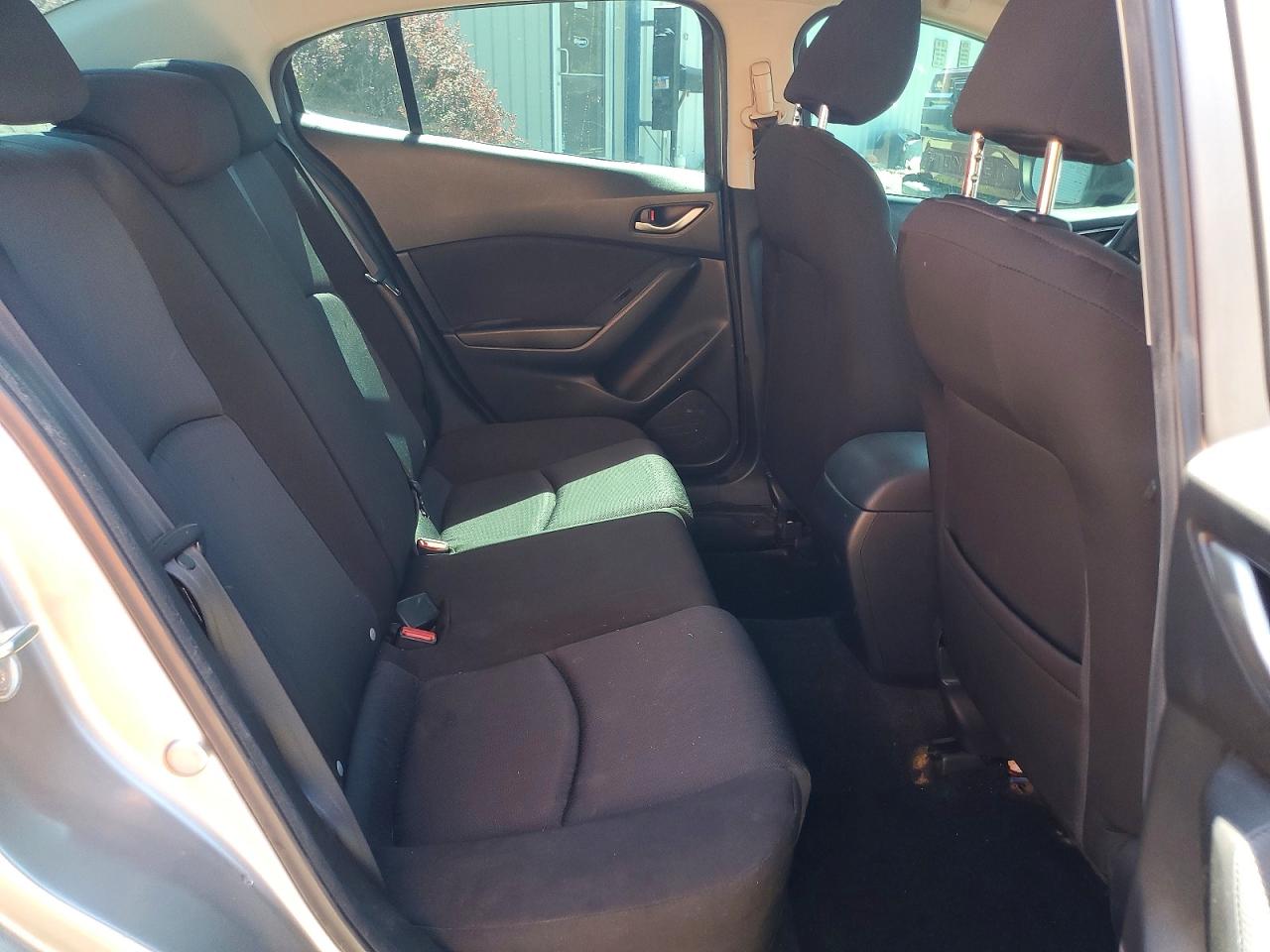 2015 Mazda 3 Sport Серебряный vin: 3MZBM1U76FM233703