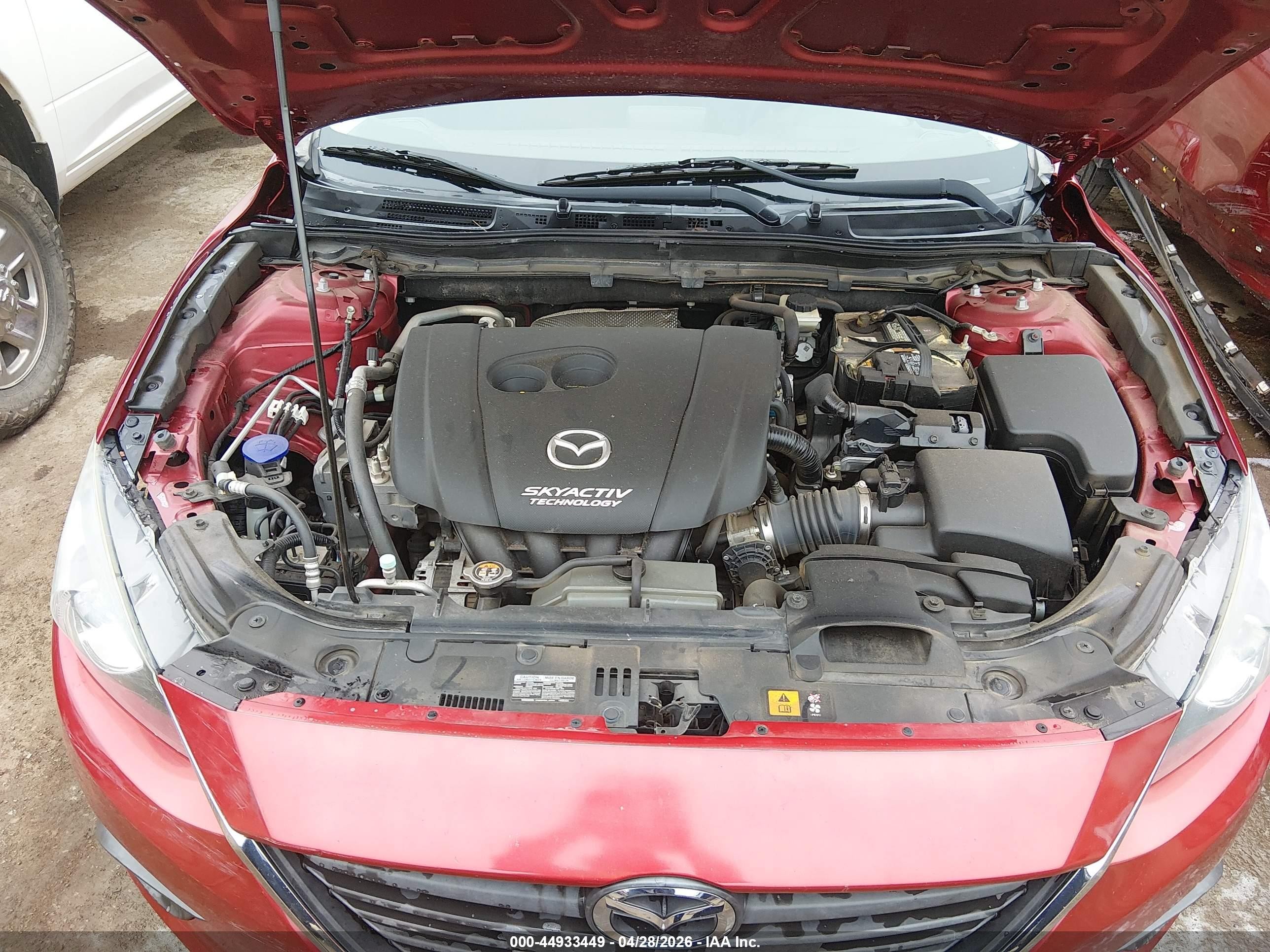 2014 Mazda Mazda3 I Sport Red vin: 3MZBM1U77EM102052