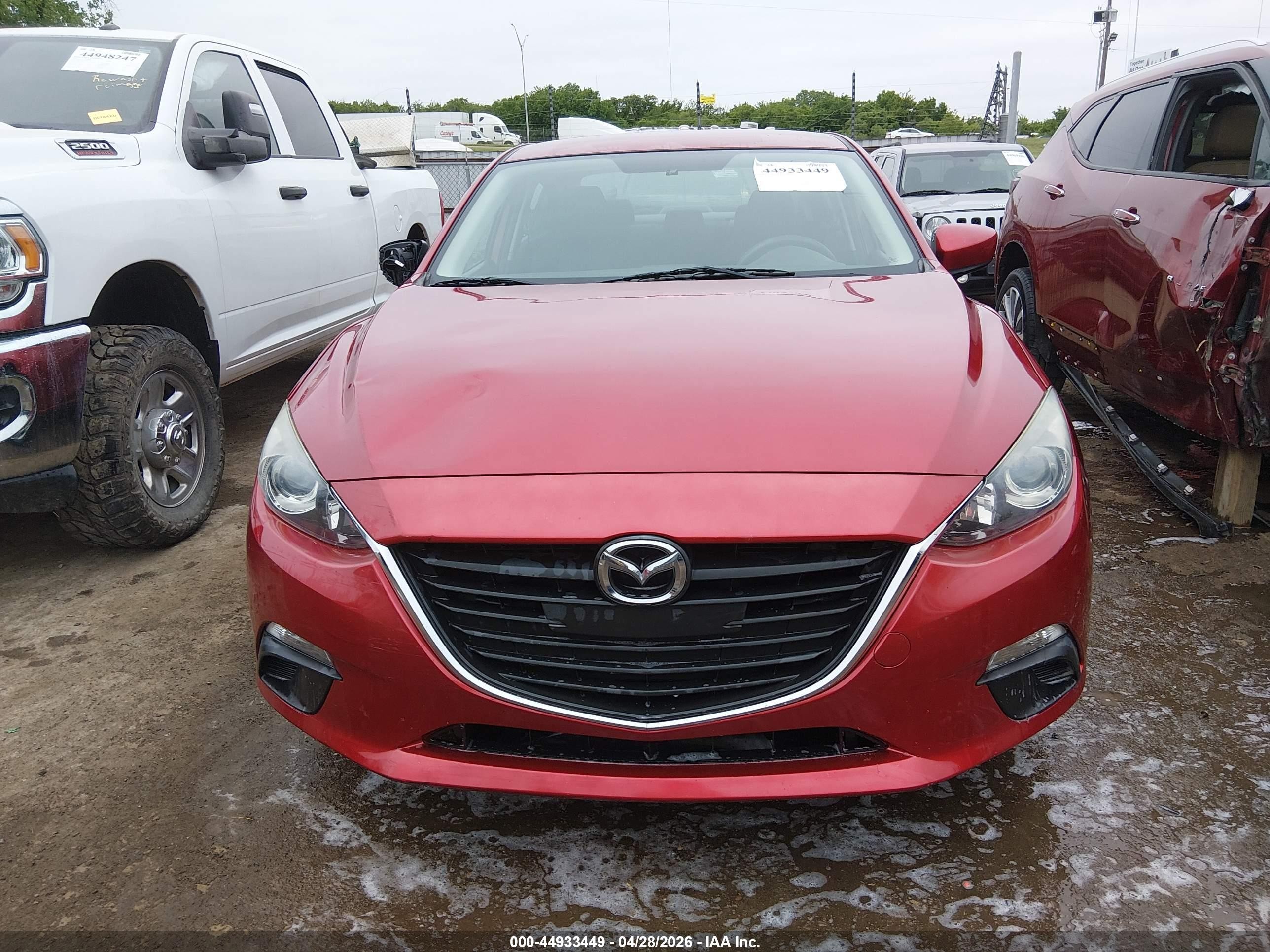 2014 Mazda Mazda3 I Sport Red vin: 3MZBM1U77EM102052