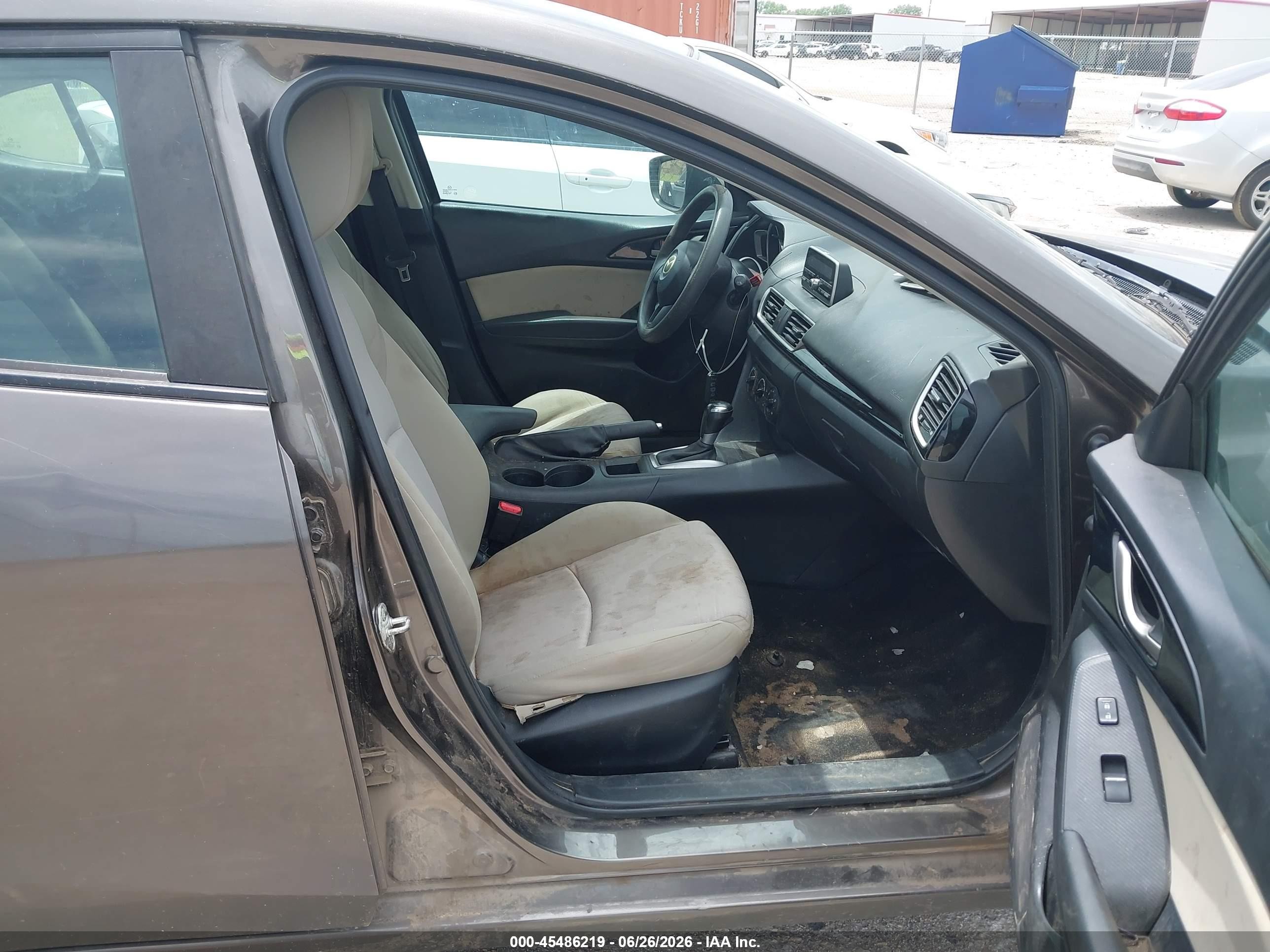 2014 Mazda Mazda3 I Sport Серый vin: 3MZBM1U77EM119093