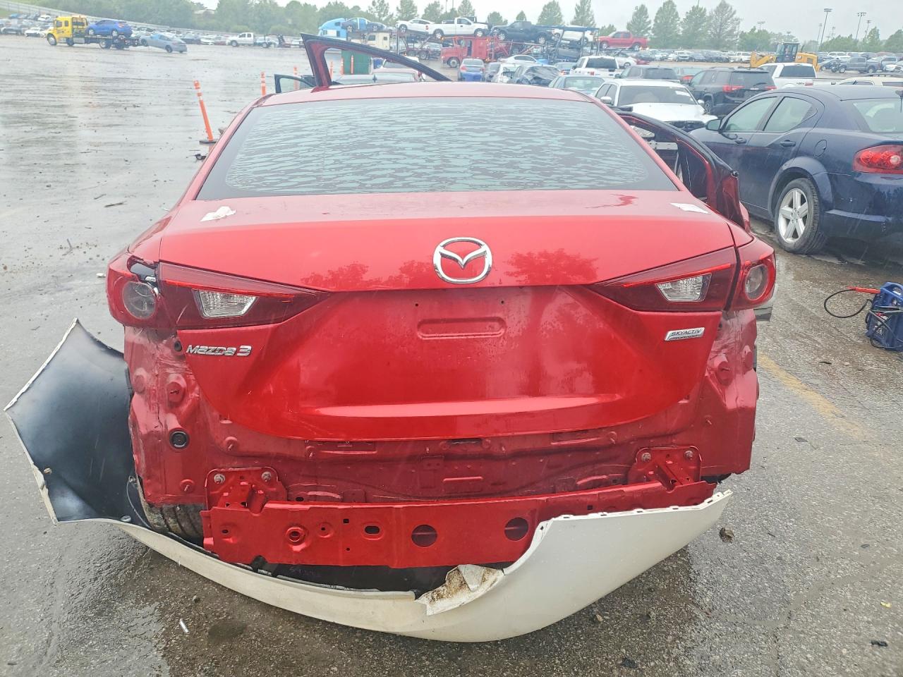 2015 Mazda 3 Sport Red vin: 3MZBM1U77FM167582