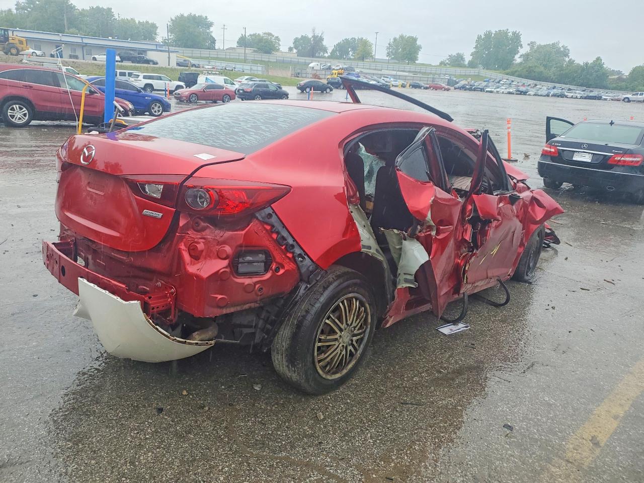 2015 Mazda 3 Sport Red vin: 3MZBM1U77FM167582