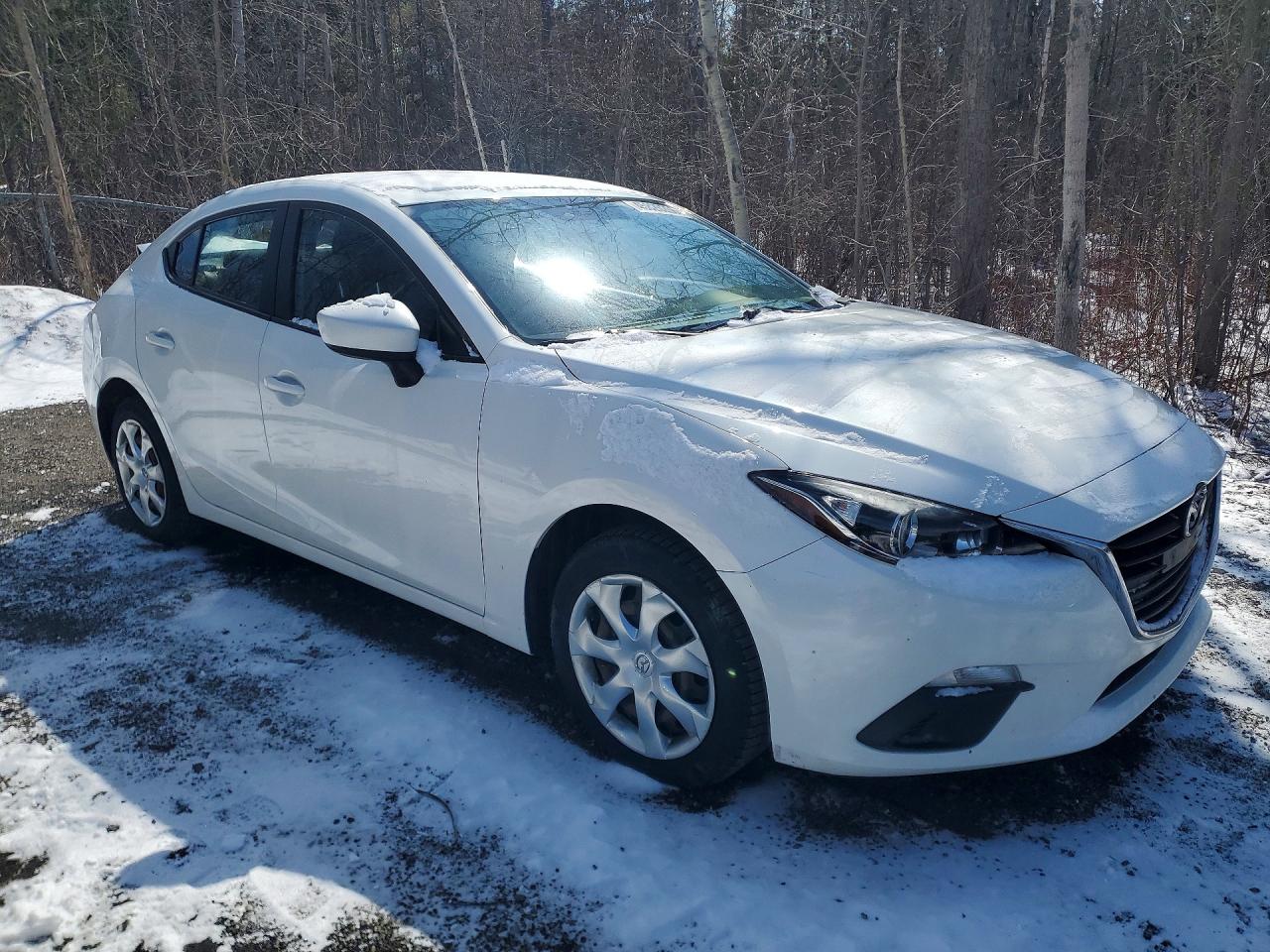 2015 Mazda 3 Sport White vin: 3MZBM1U77FM201276