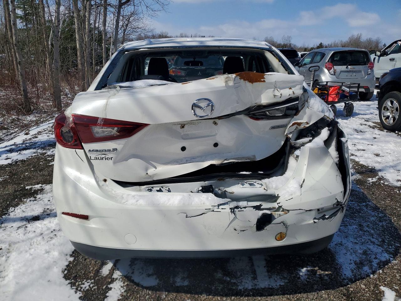 2015 Mazda 3 Sport White vin: 3MZBM1U77FM201276