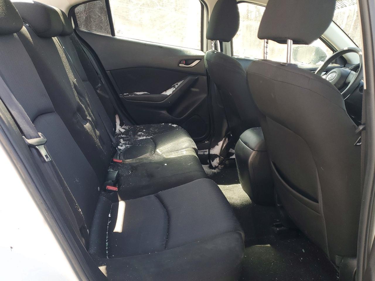 2015 Mazda 3 Sport White vin: 3MZBM1U77FM201276