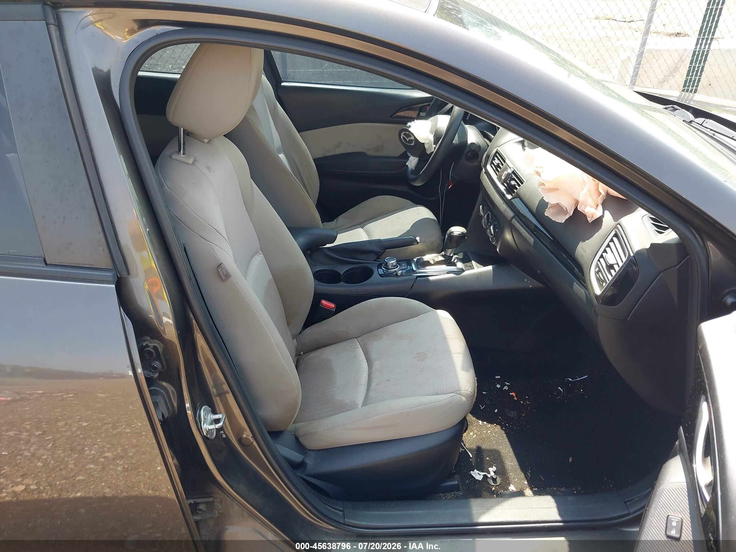 2015 Mazda Mazda3 I Sport Gray vin: 3MZBM1U78FM149088