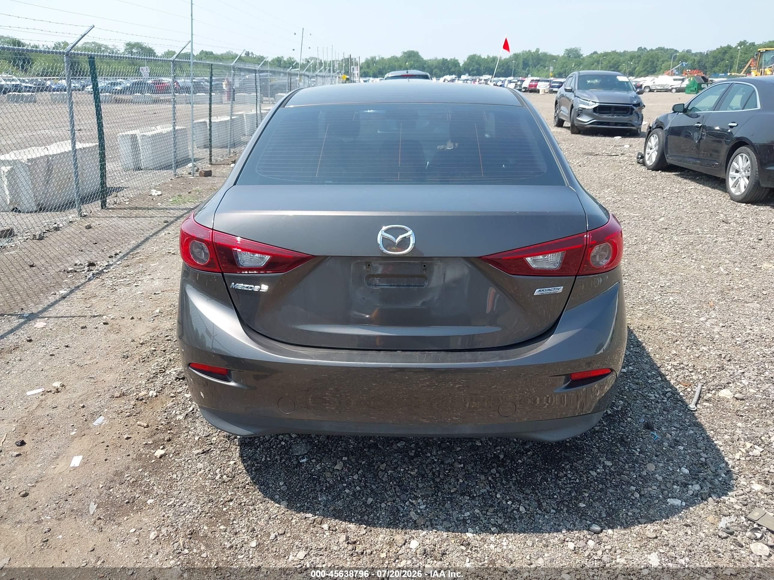 2015 Mazda Mazda3 I Sport Gray vin: 3MZBM1U78FM149088